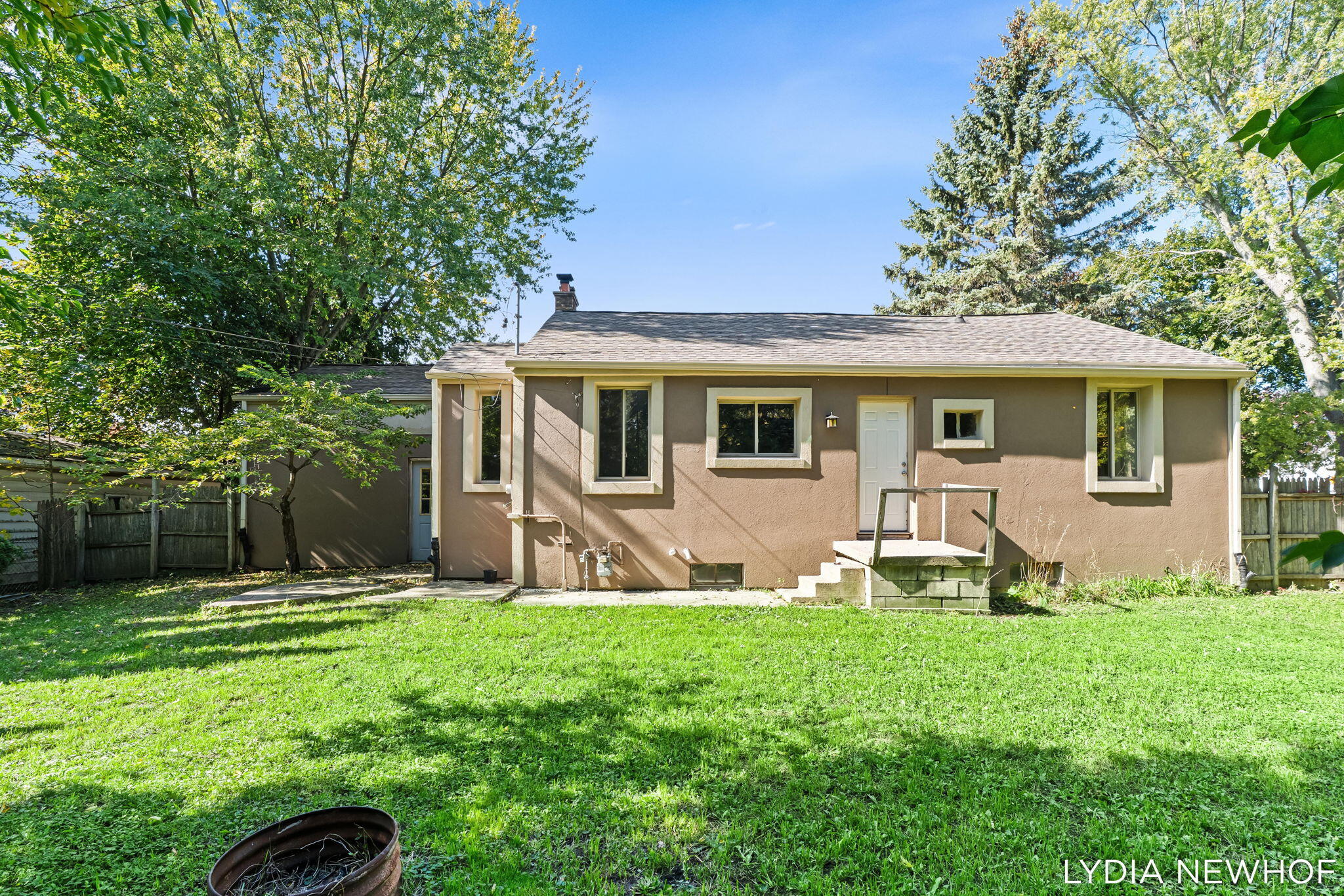 2158 Hudson Street Muskegon MI 49441