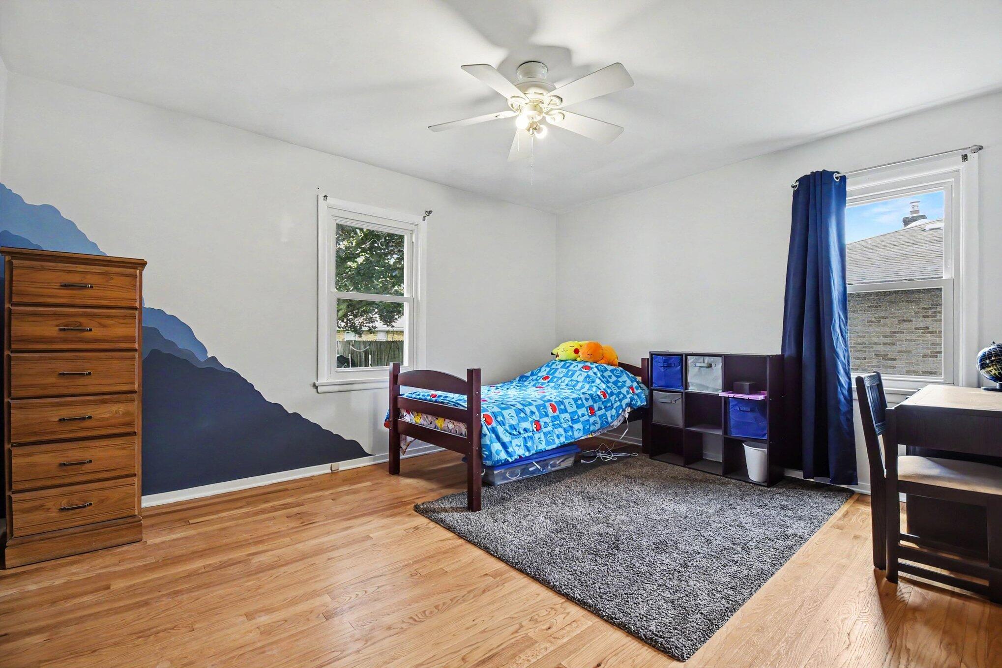 136 Westmont Drive NW Grand Rapids MI 49504