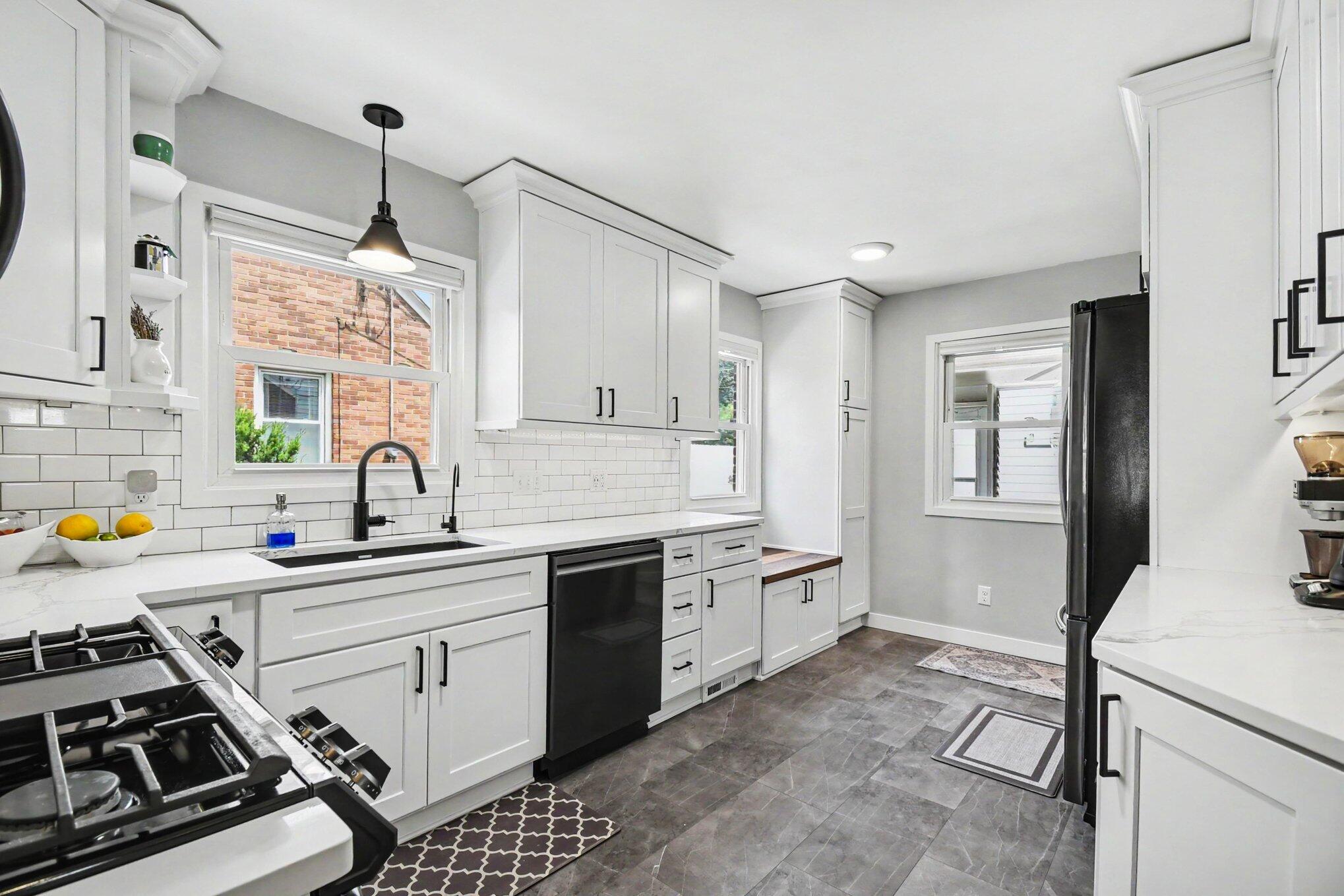 136 Westmont Drive NW Grand Rapids MI 49504