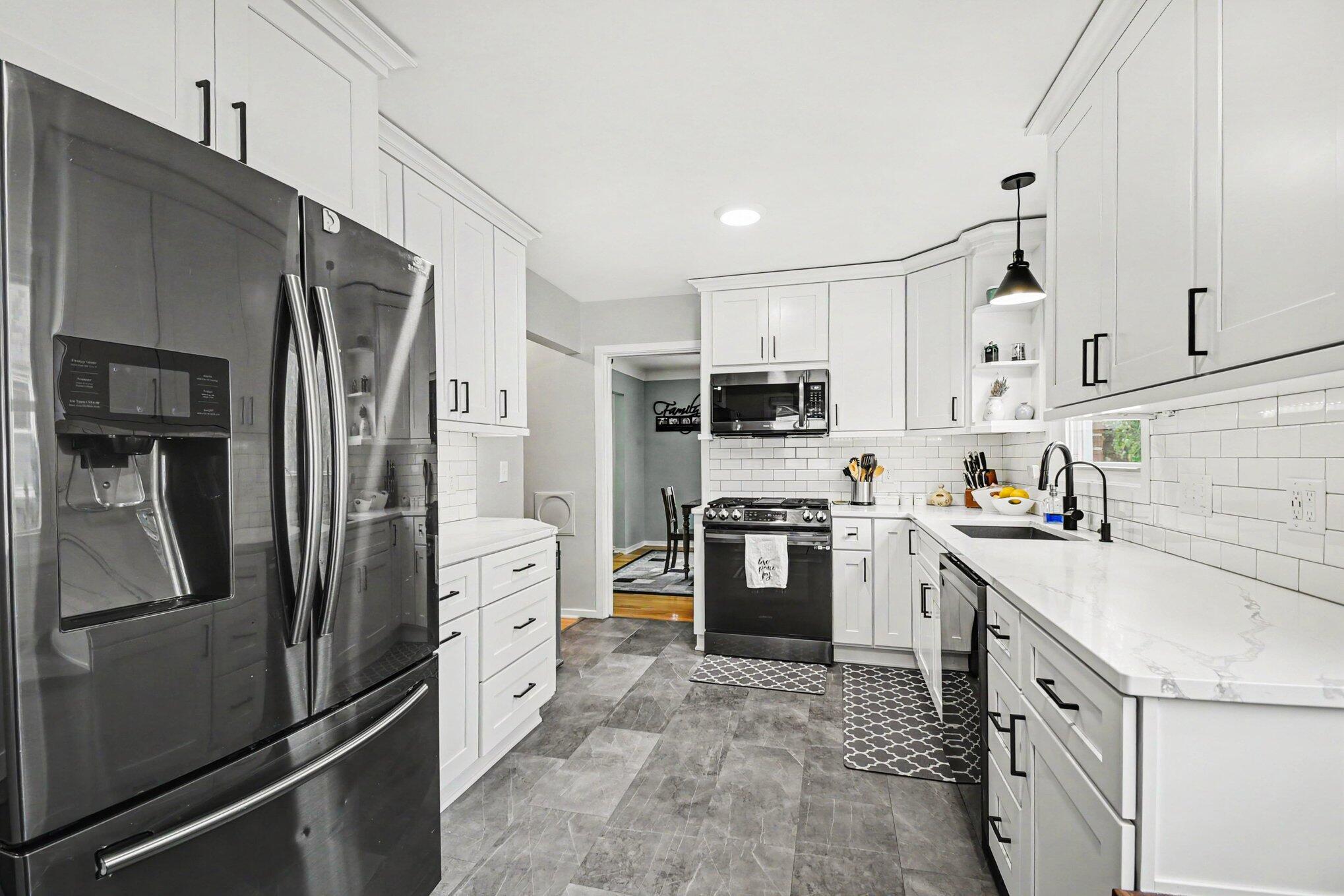 136 Westmont Drive NW Grand Rapids MI 49504