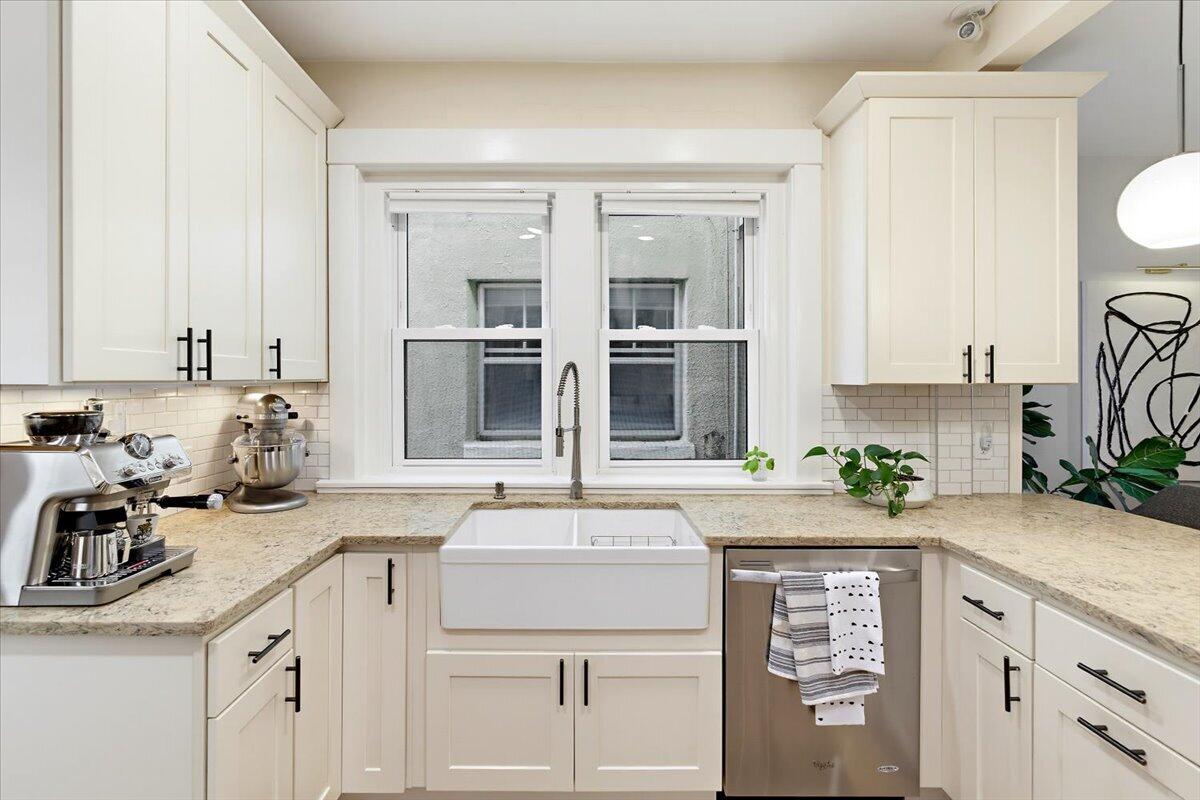 108 Fitzhugh Avenue SE Grand Rapids MI 49506