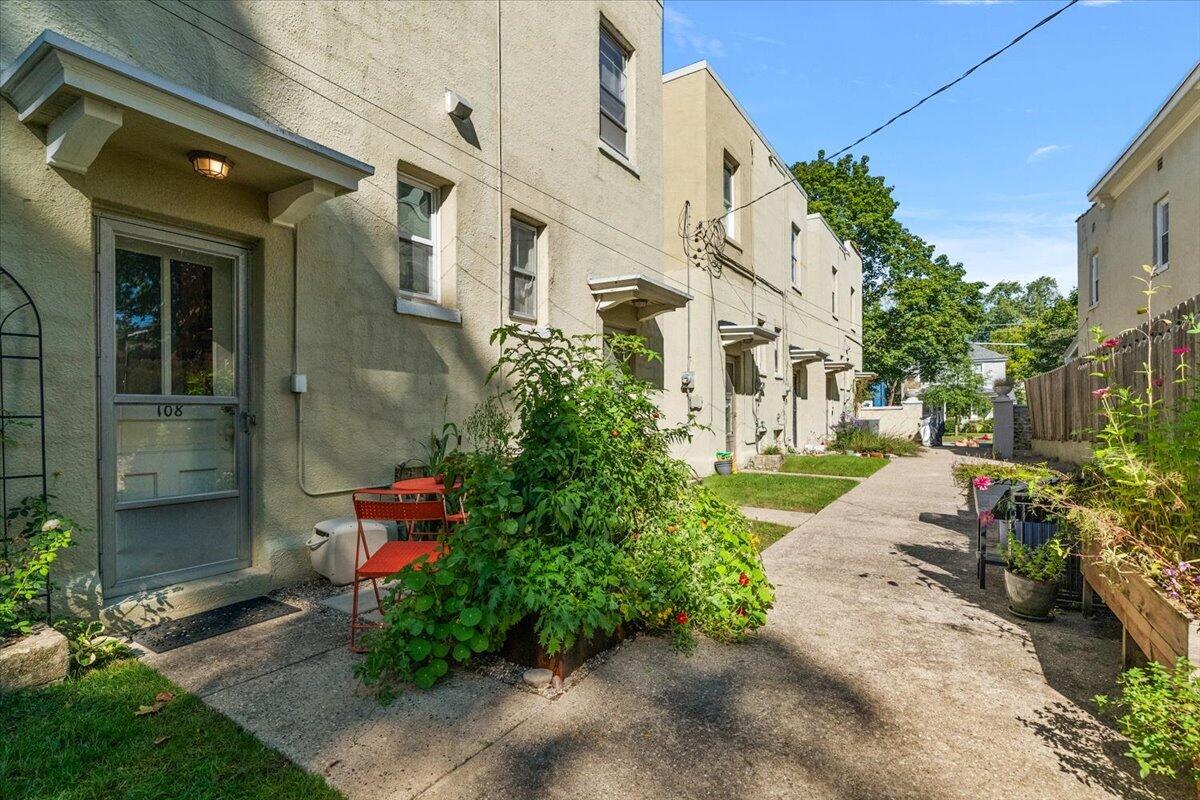 108 Fitzhugh Avenue SE Grand Rapids MI 49506