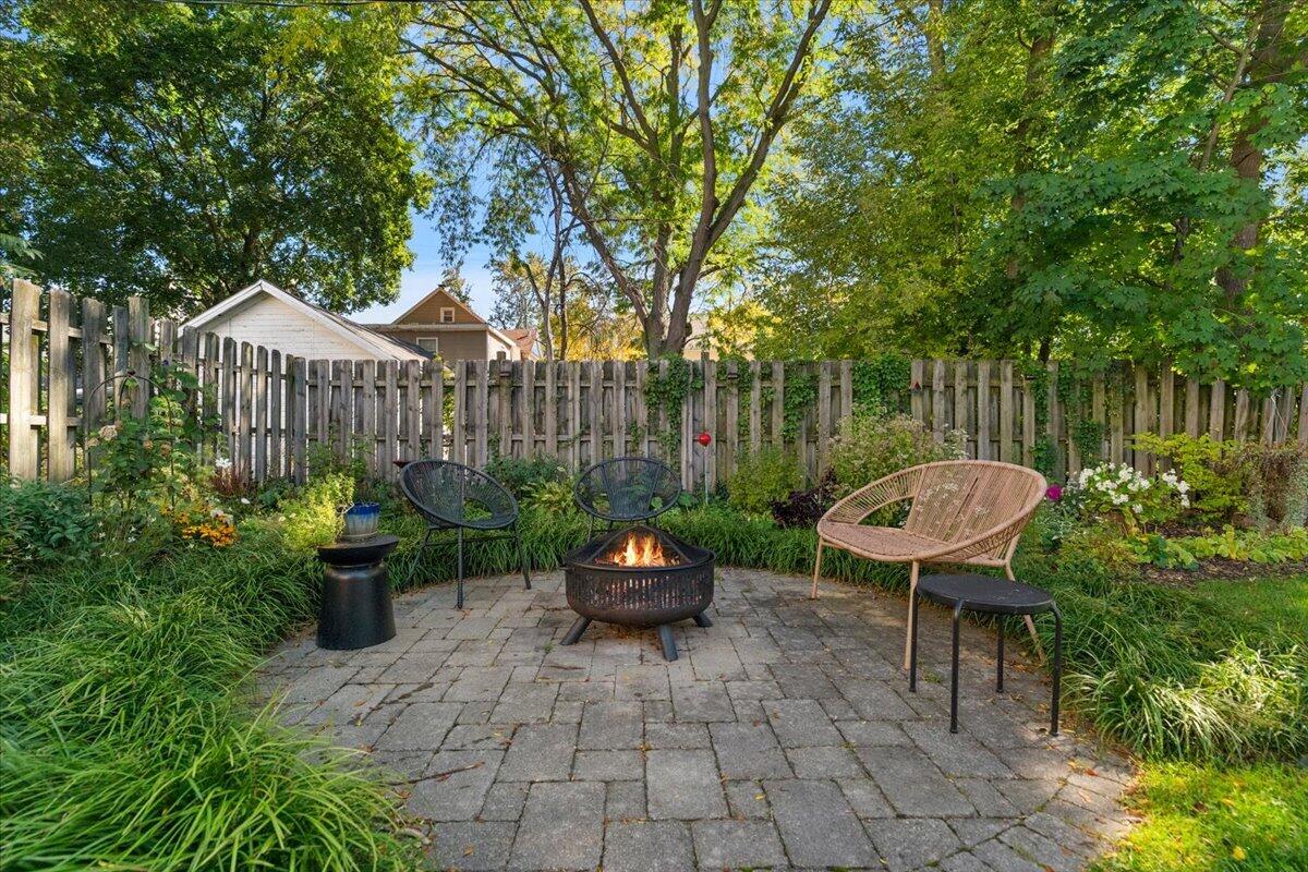 108 Fitzhugh Avenue SE Grand Rapids MI 49506