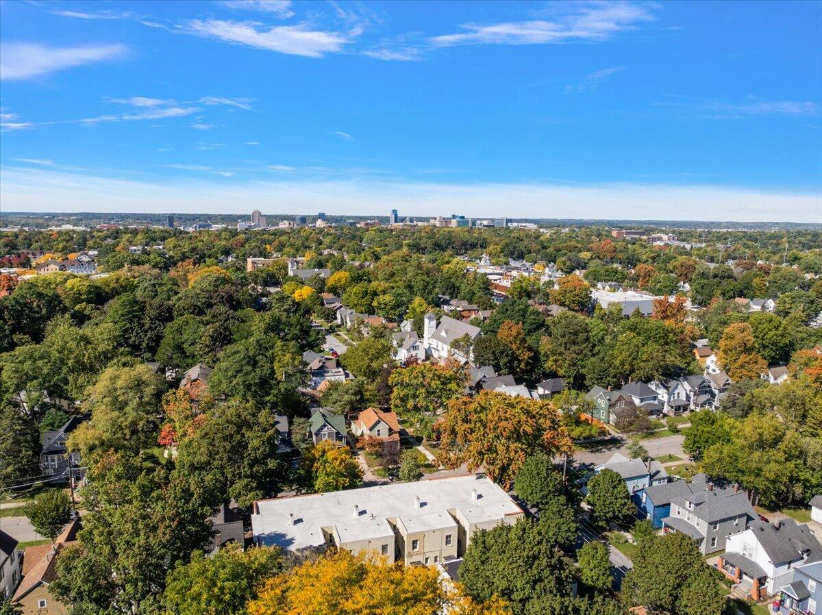 108 Fitzhugh Avenue SE Grand Rapids MI 49506