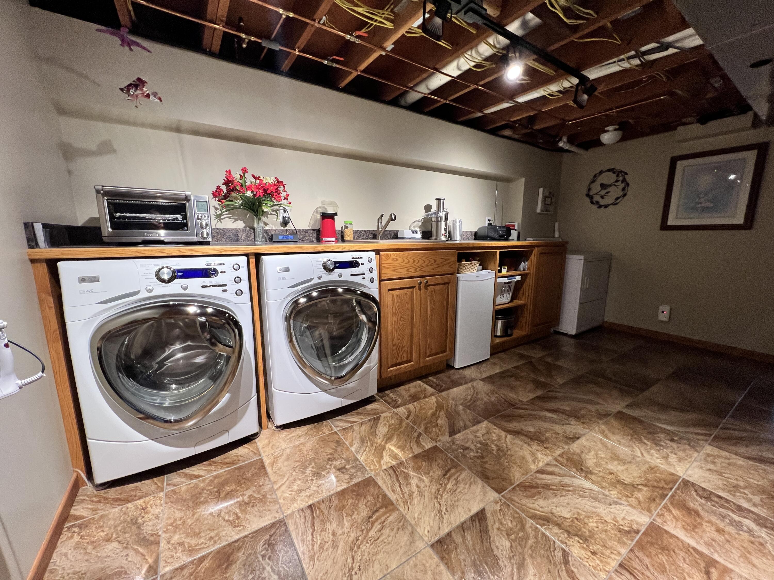 3817 Butterworth Street SW Grand Rapids MI 49534