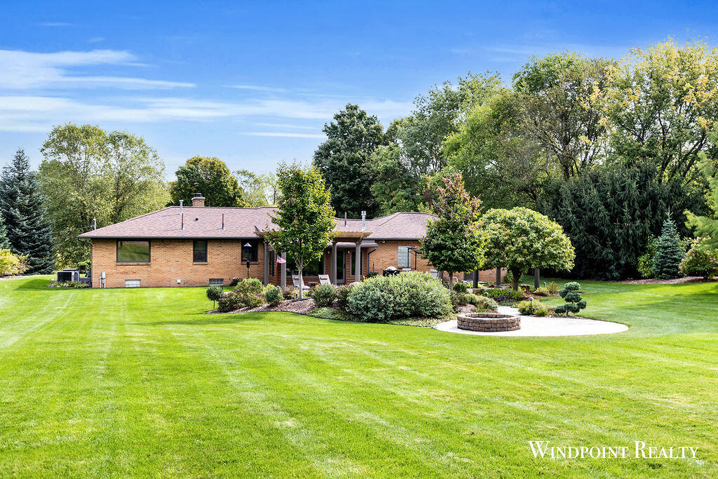 3817 Butterworth Street SW Grand Rapids MI 49534