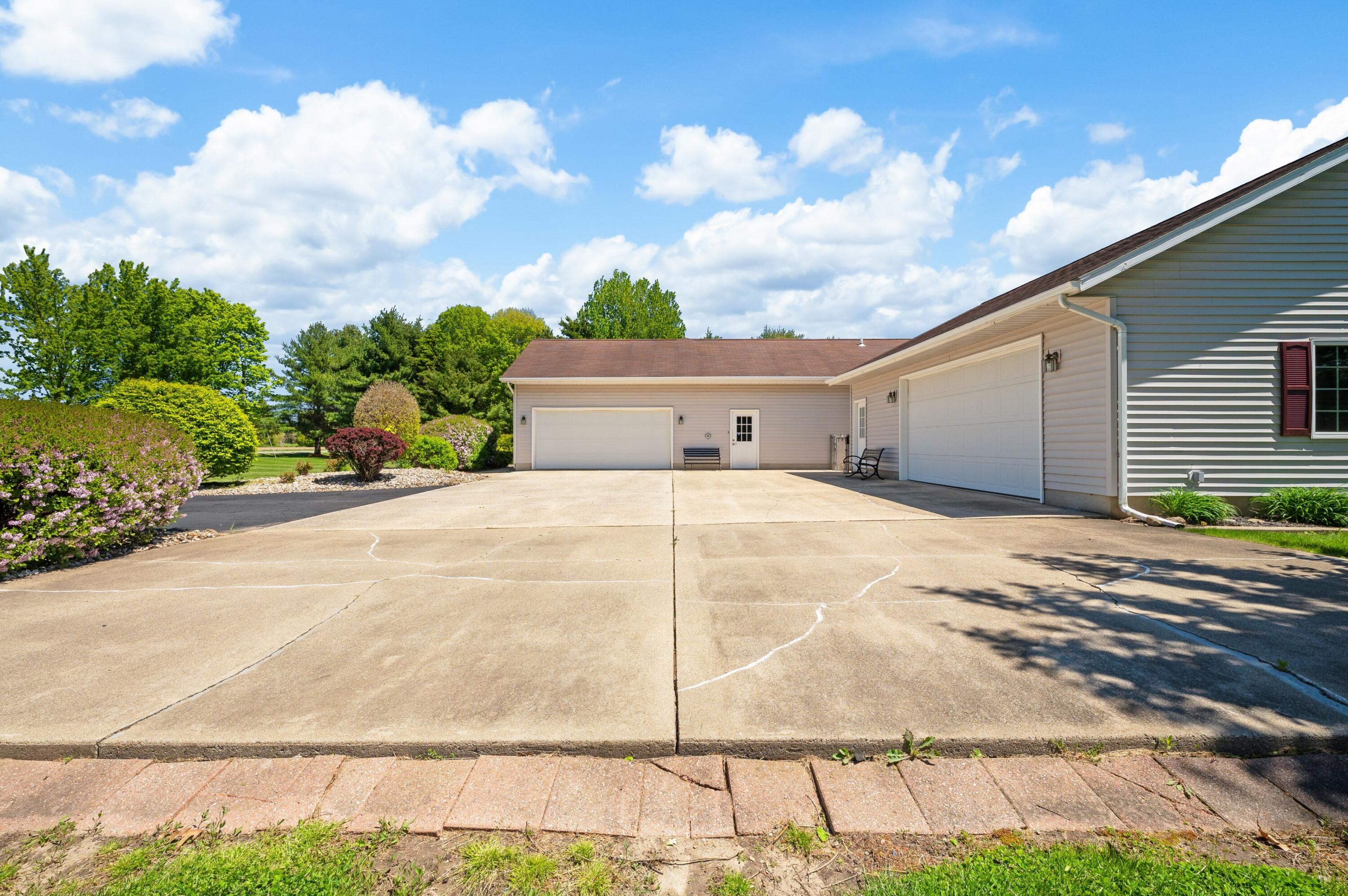 3740 Buffalo Road Niles MI 49120