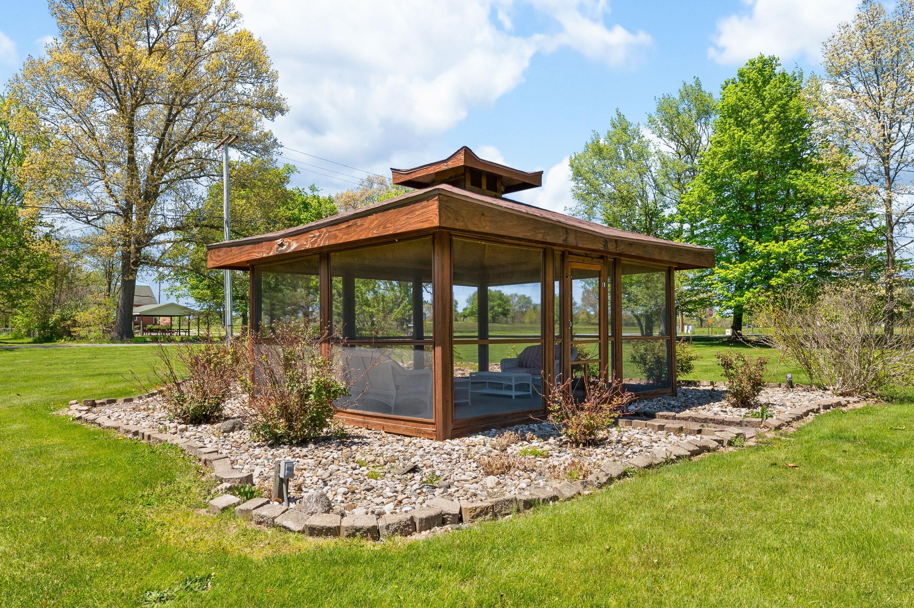 3740 Buffalo Road Niles MI 49120