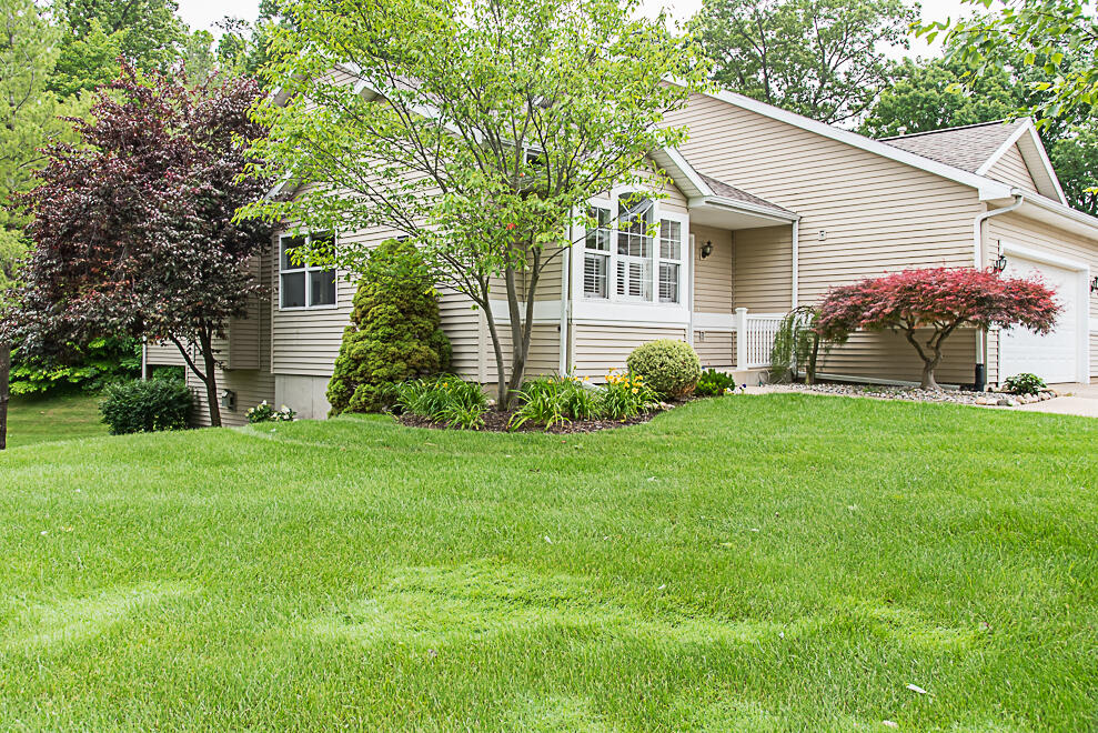 1571 Skylark Way Kalamazoo MI 49009