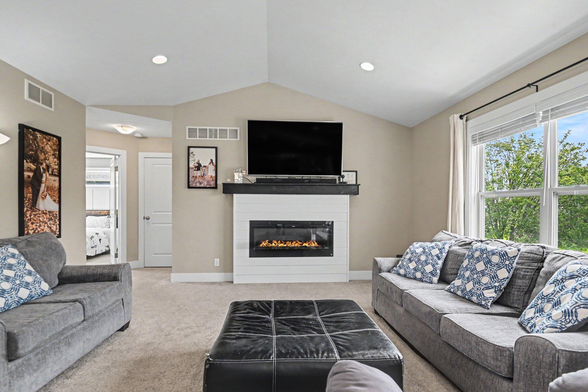 11436 Crestridge Court Holland MI 49424