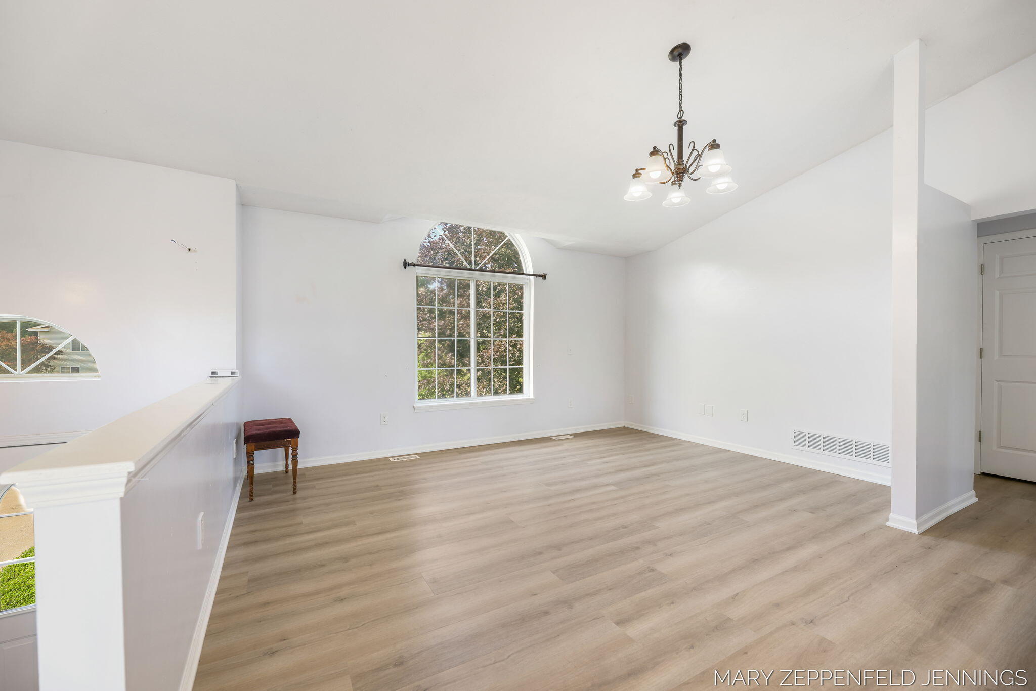 489 Sunmeadow Drive SE Grand Rapids MI 49508