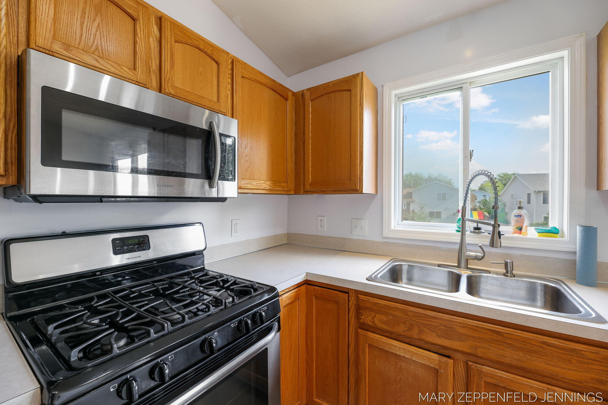 489 Sunmeadow Drive SE Grand Rapids MI 49508