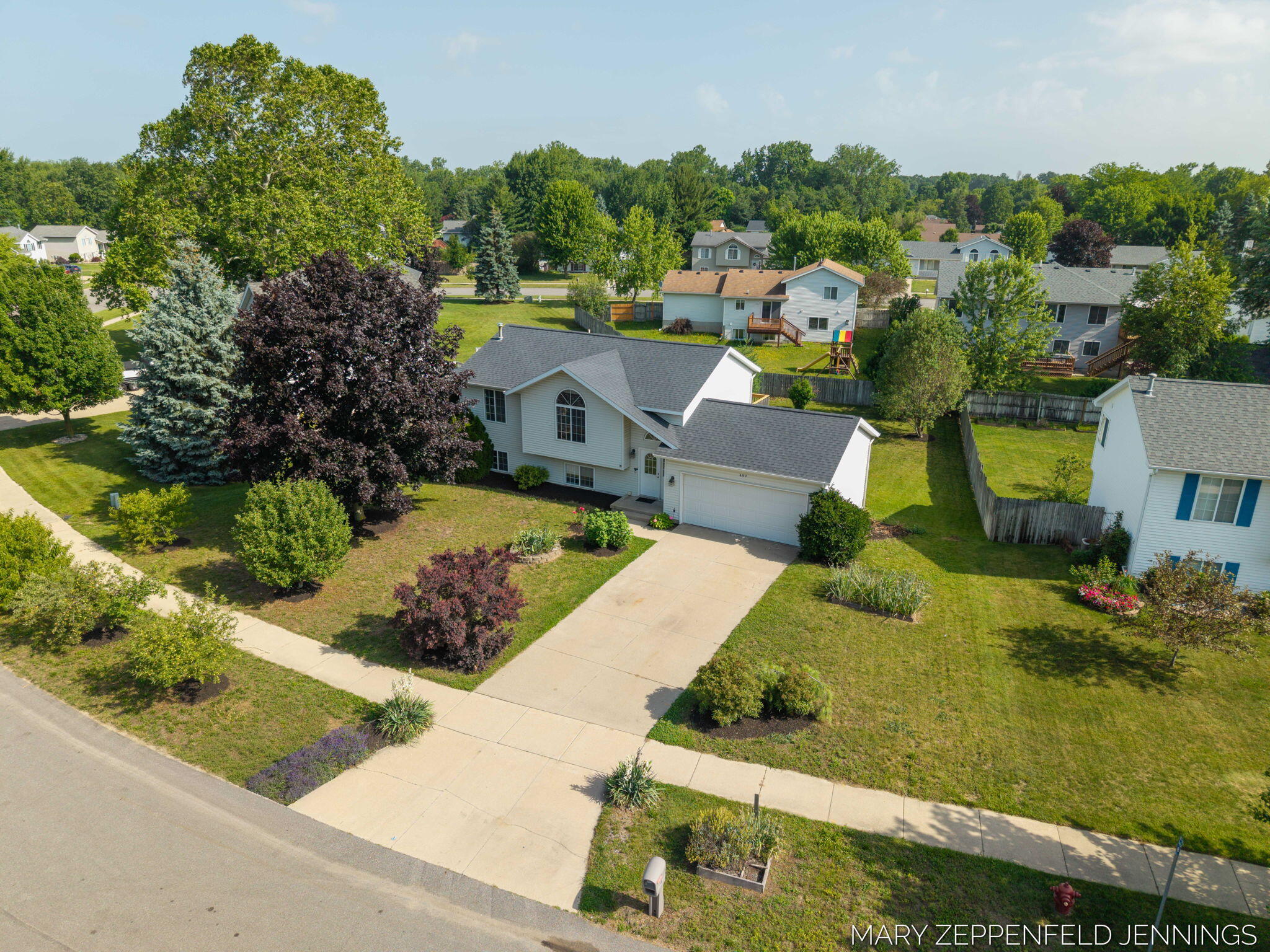 489 Sunmeadow Drive SE Grand Rapids MI 49508