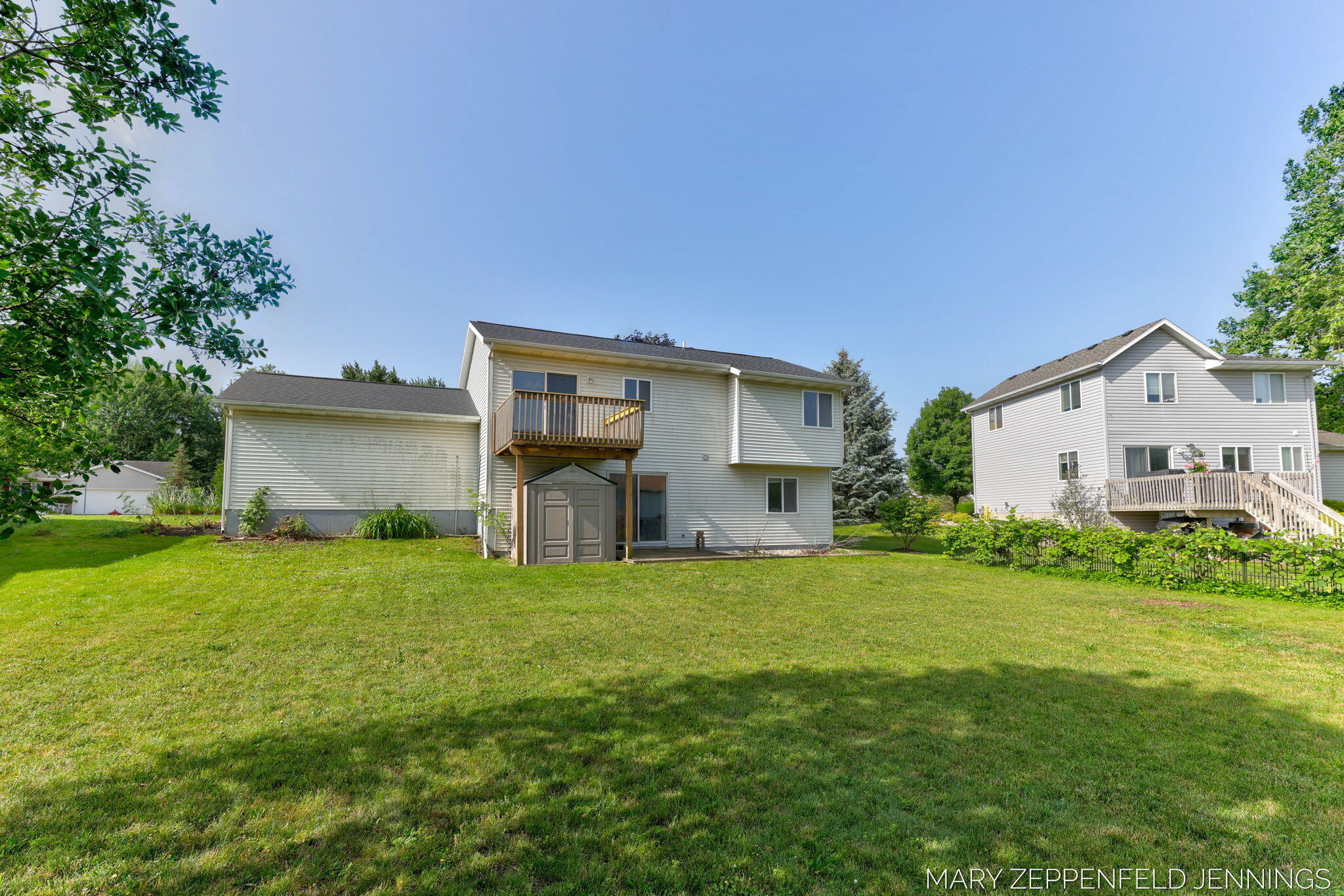 489 Sunmeadow Drive SE Grand Rapids MI 49508