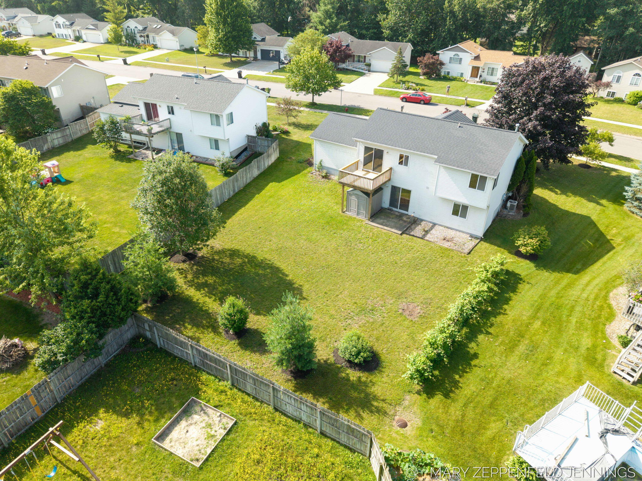 489 Sunmeadow Drive SE Grand Rapids MI 49508