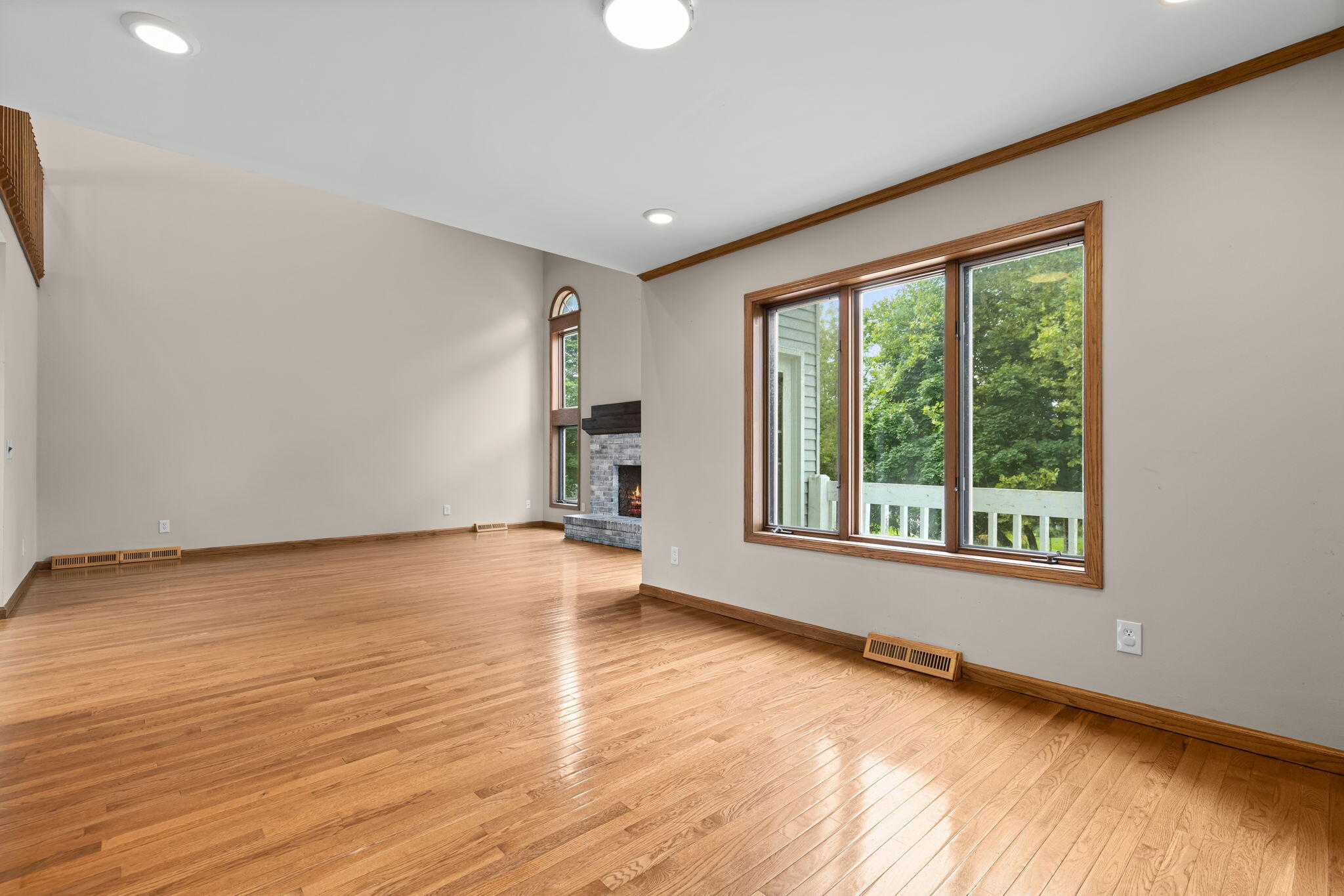 2630 Glencairin Drive NW Grand Rapids MI 49504