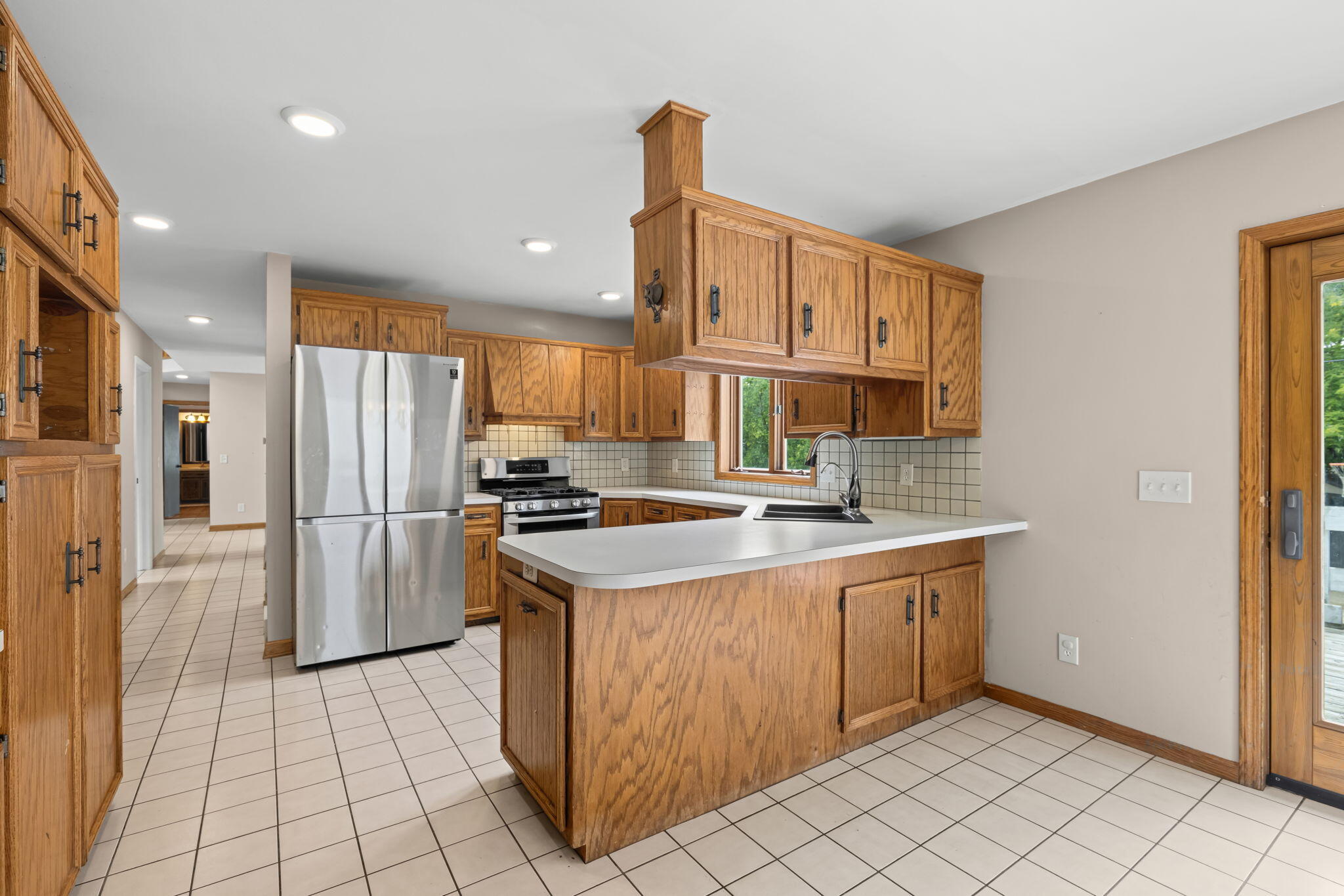 2630 Glencairin Drive NW Grand Rapids MI 49504