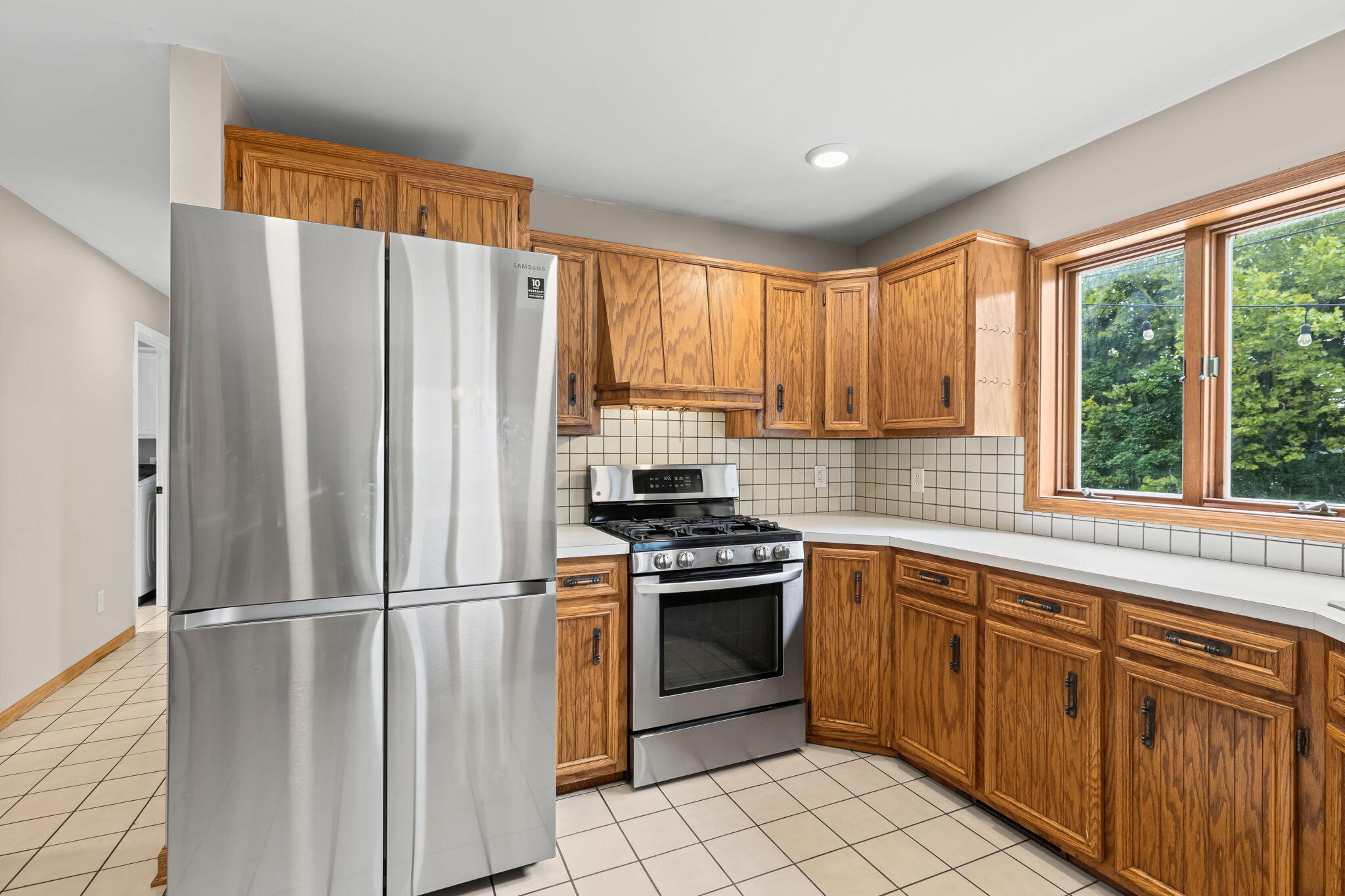 2630 Glencairin Drive NW Grand Rapids MI 49504