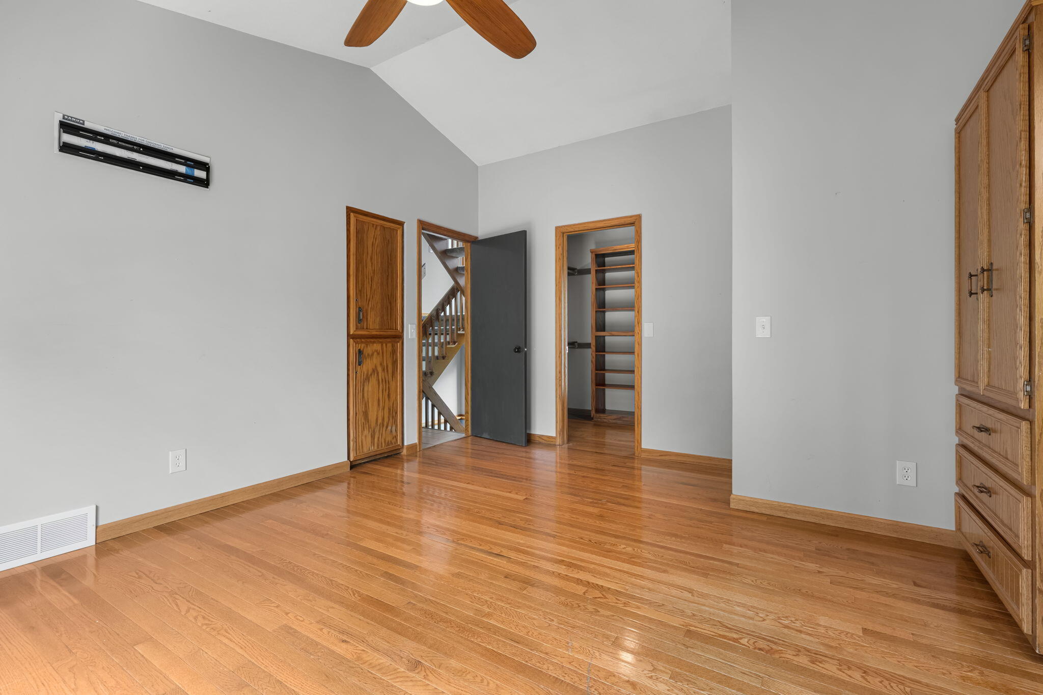 2630 Glencairin Drive NW Grand Rapids MI 49504