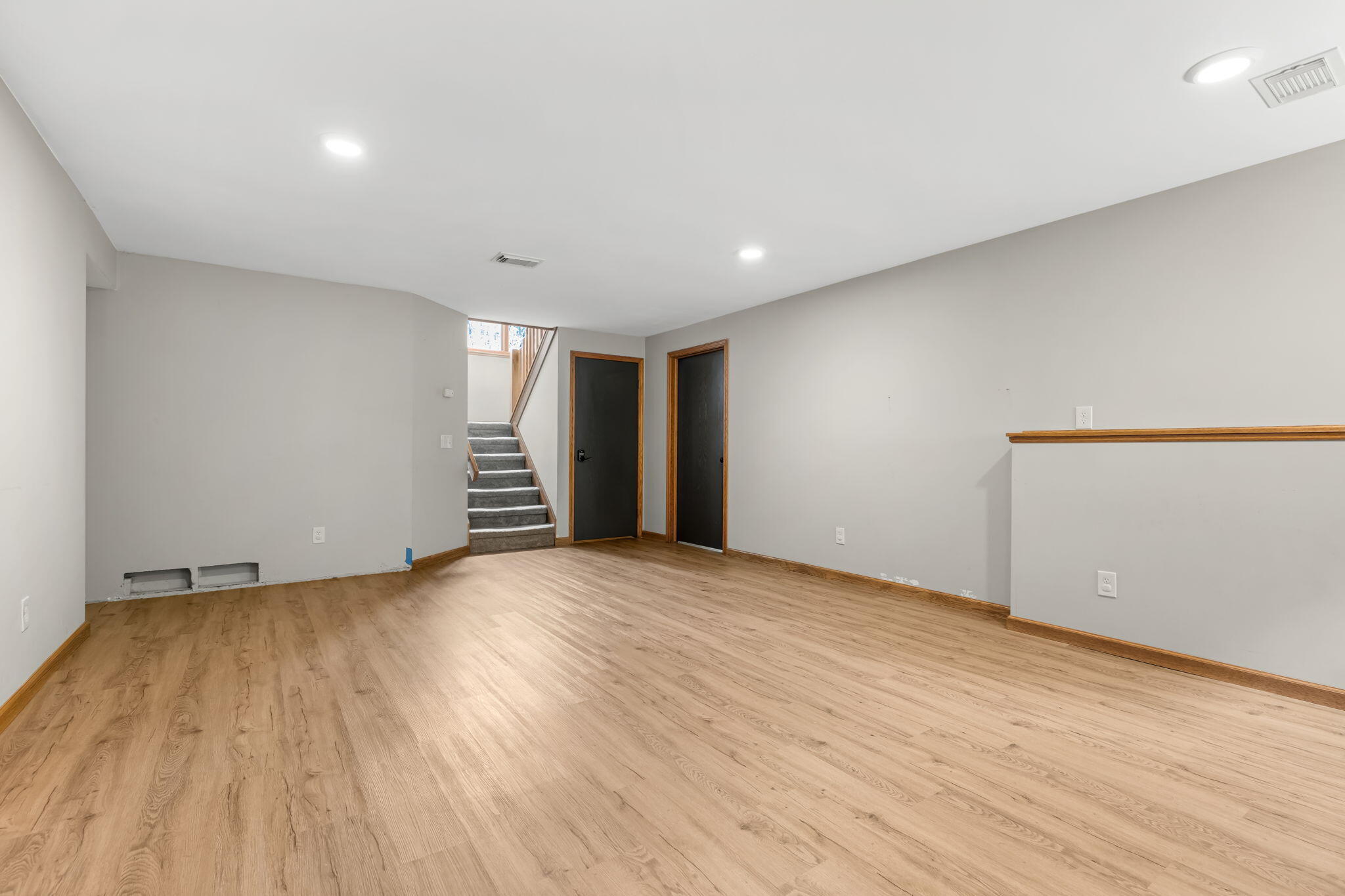 2630 Glencairin Drive NW Grand Rapids MI 49504