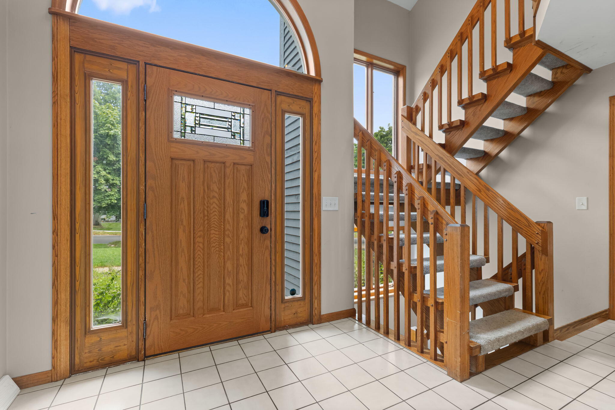 2630 Glencairin Drive NW Grand Rapids MI 49504