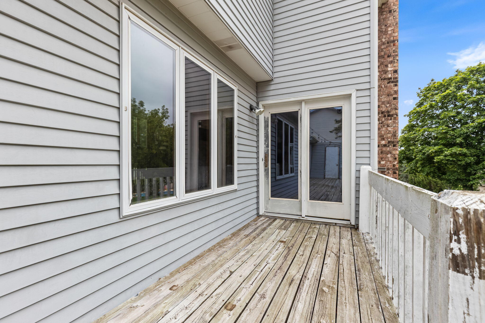 2630 Glencairin Drive NW Grand Rapids MI 49504