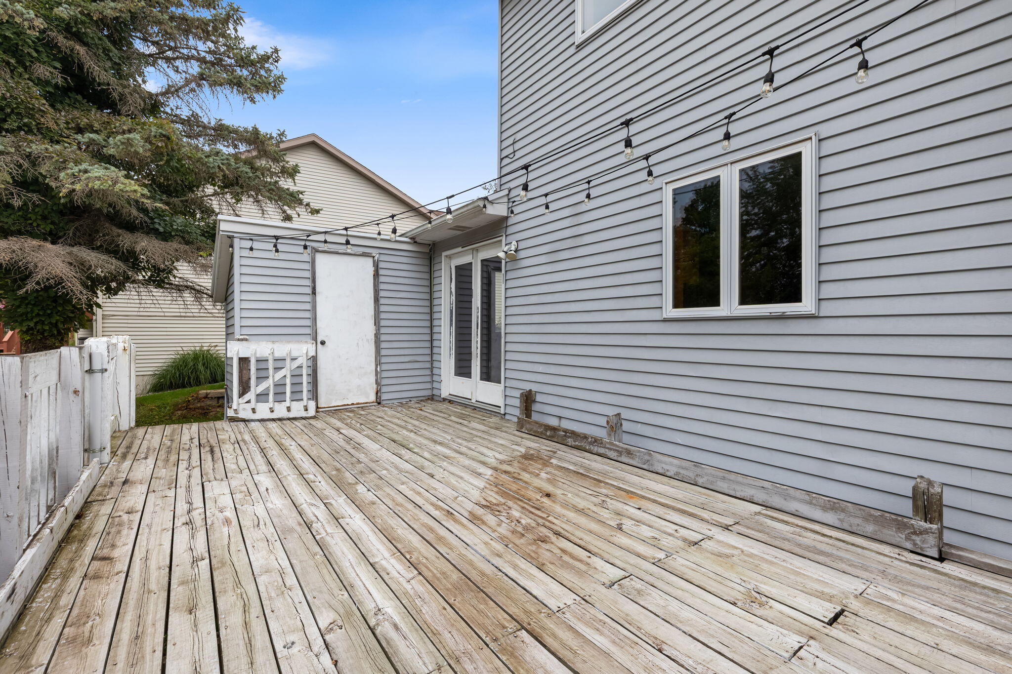2630 Glencairin Drive NW Grand Rapids MI 49504