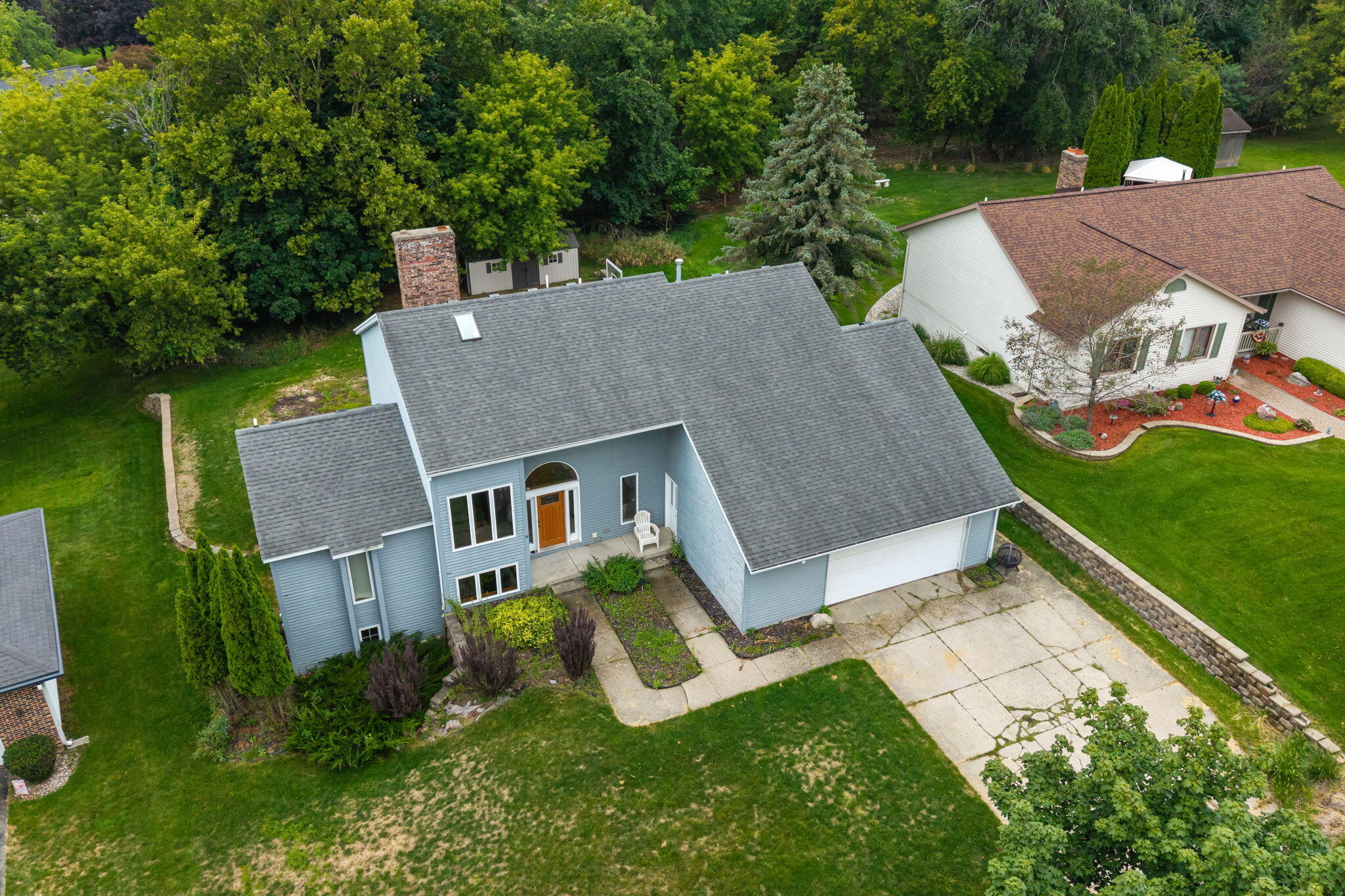 2630 Glencairin Drive NW Grand Rapids MI 49504