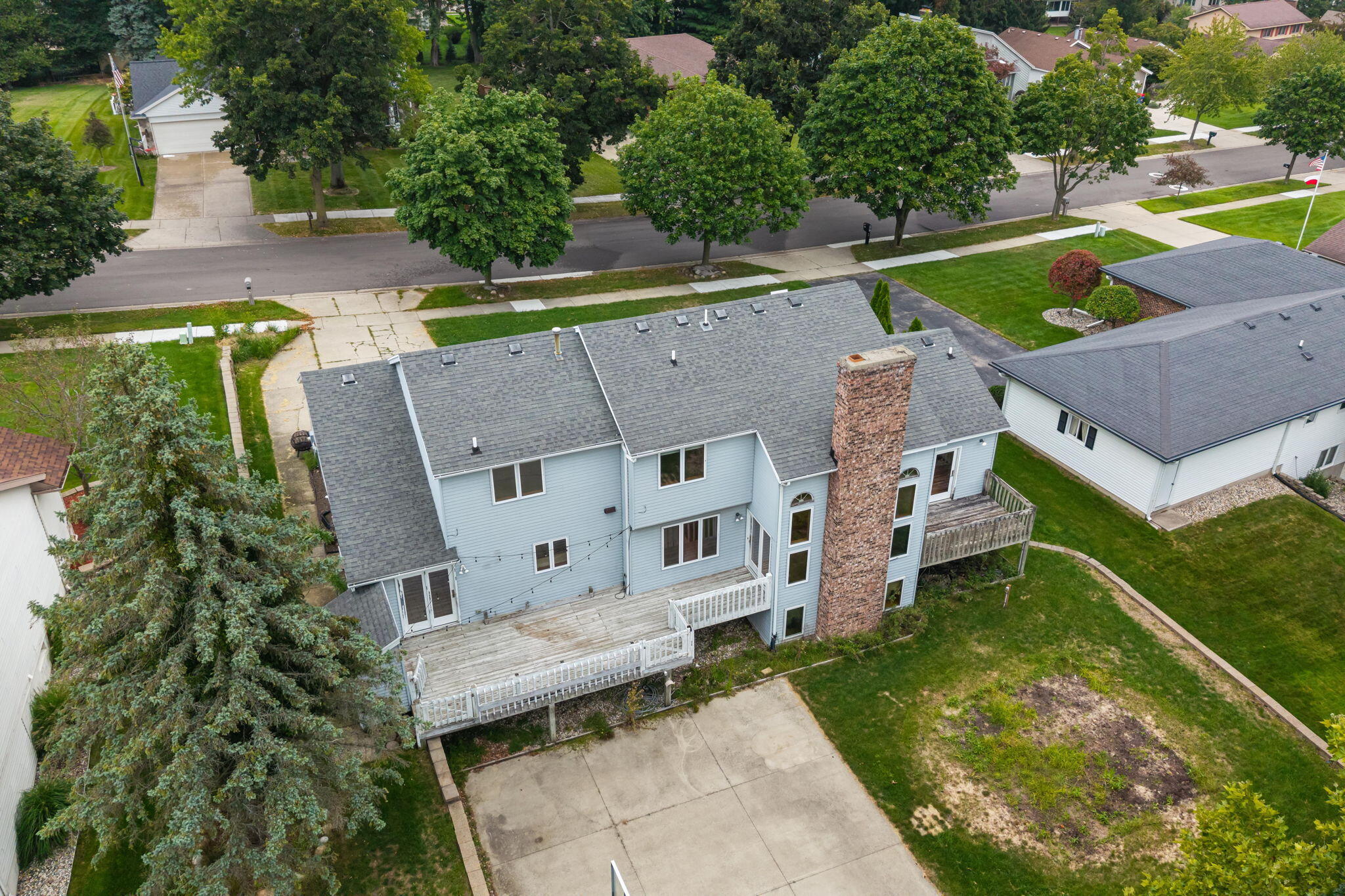2630 Glencairin Drive NW Grand Rapids MI 49504