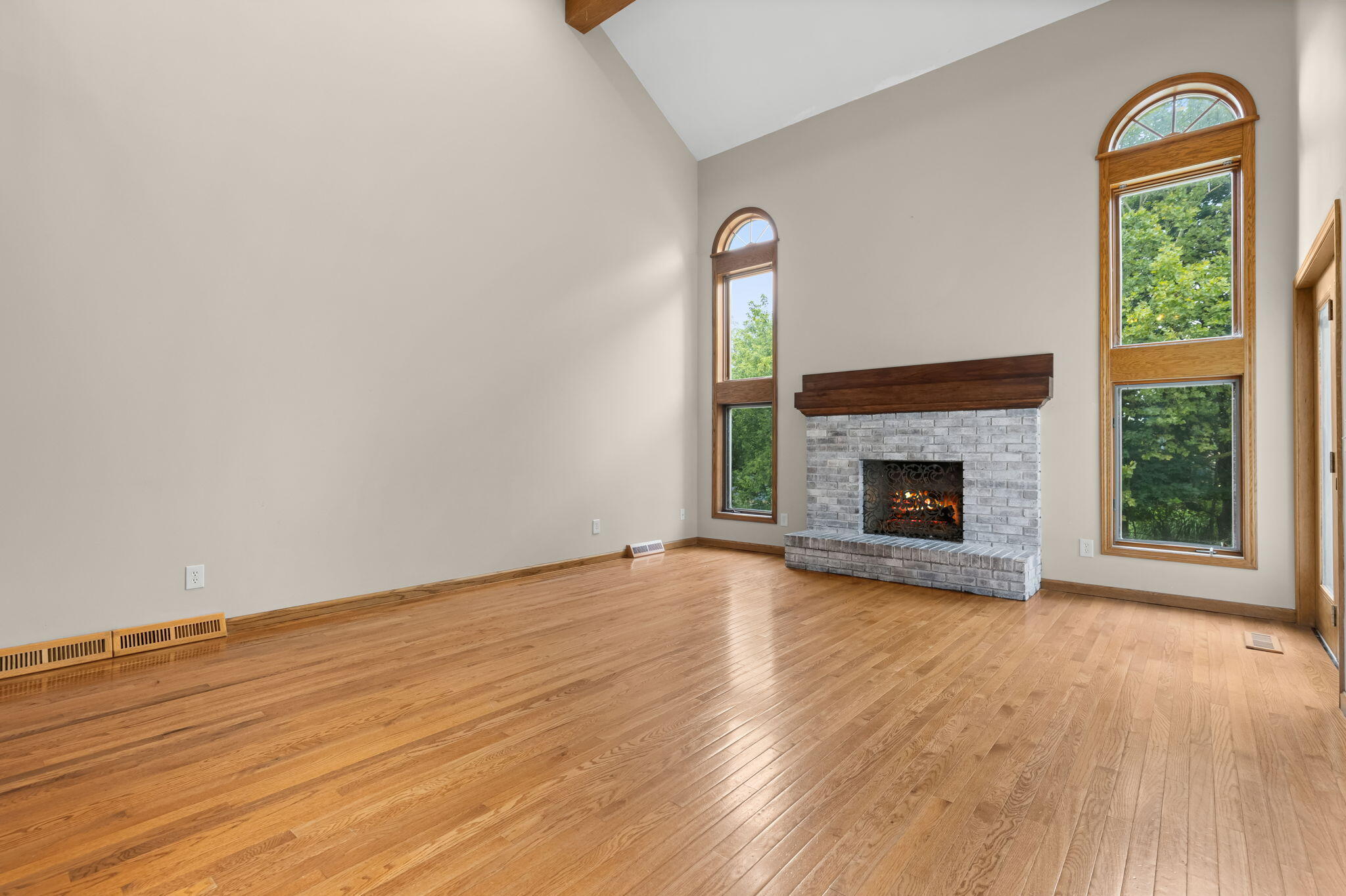 2630 Glencairin Drive NW Grand Rapids MI 49504