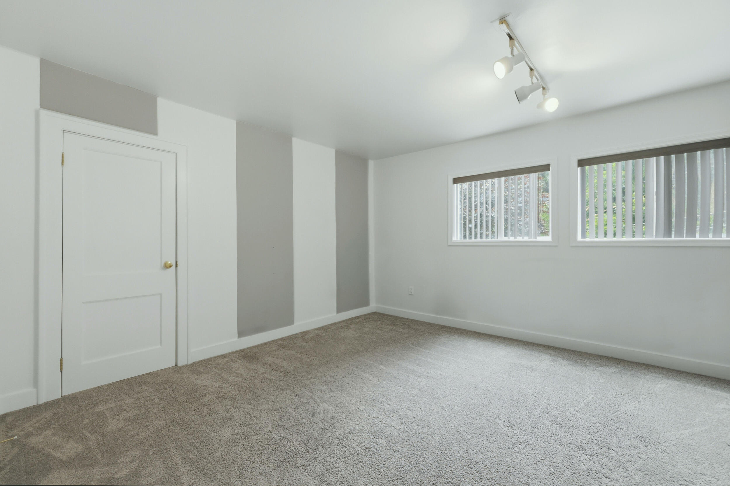 249 NE Fairbanks Street NE Grand Rapids MI 49503