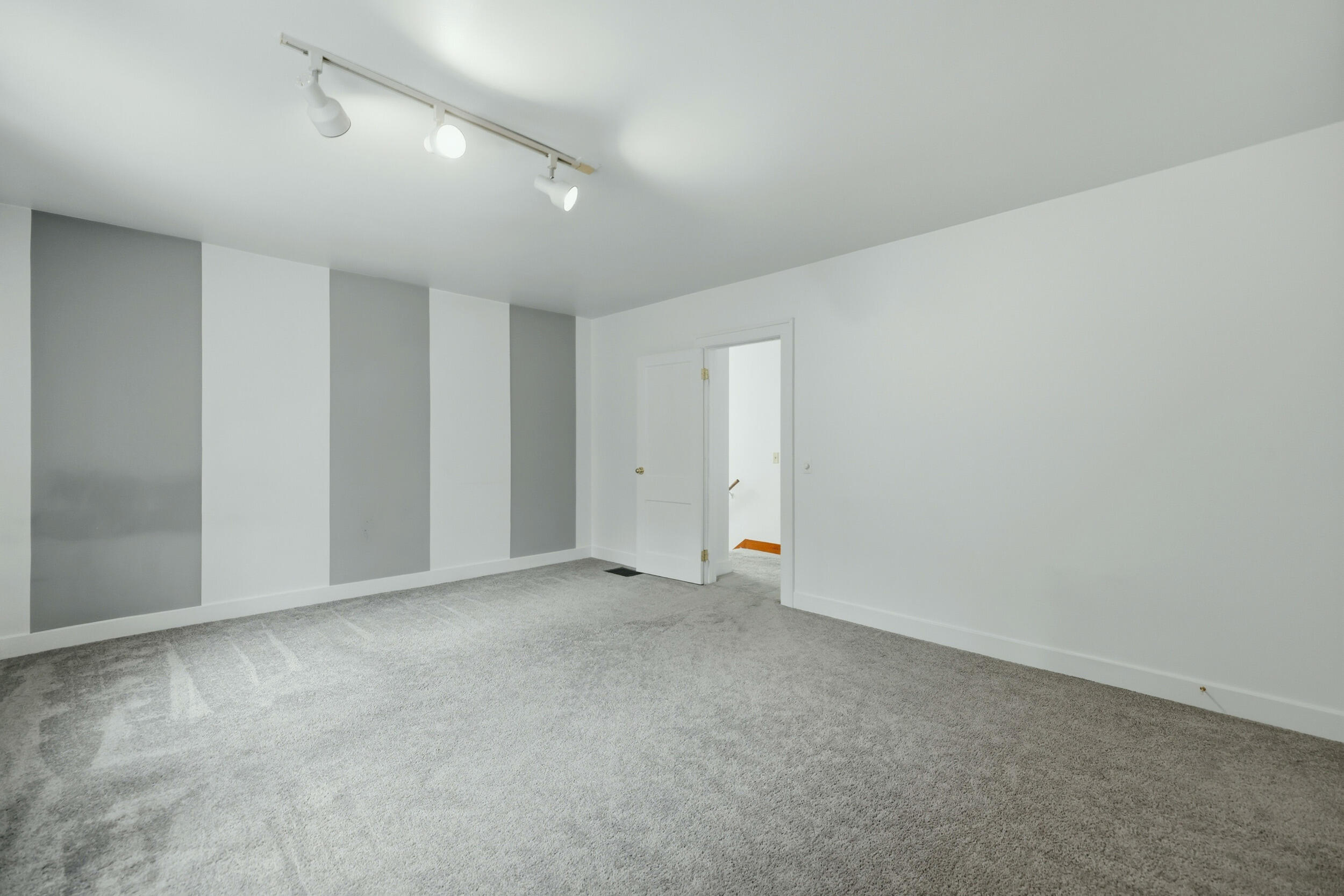 249 NE Fairbanks Street NE Grand Rapids MI 49503