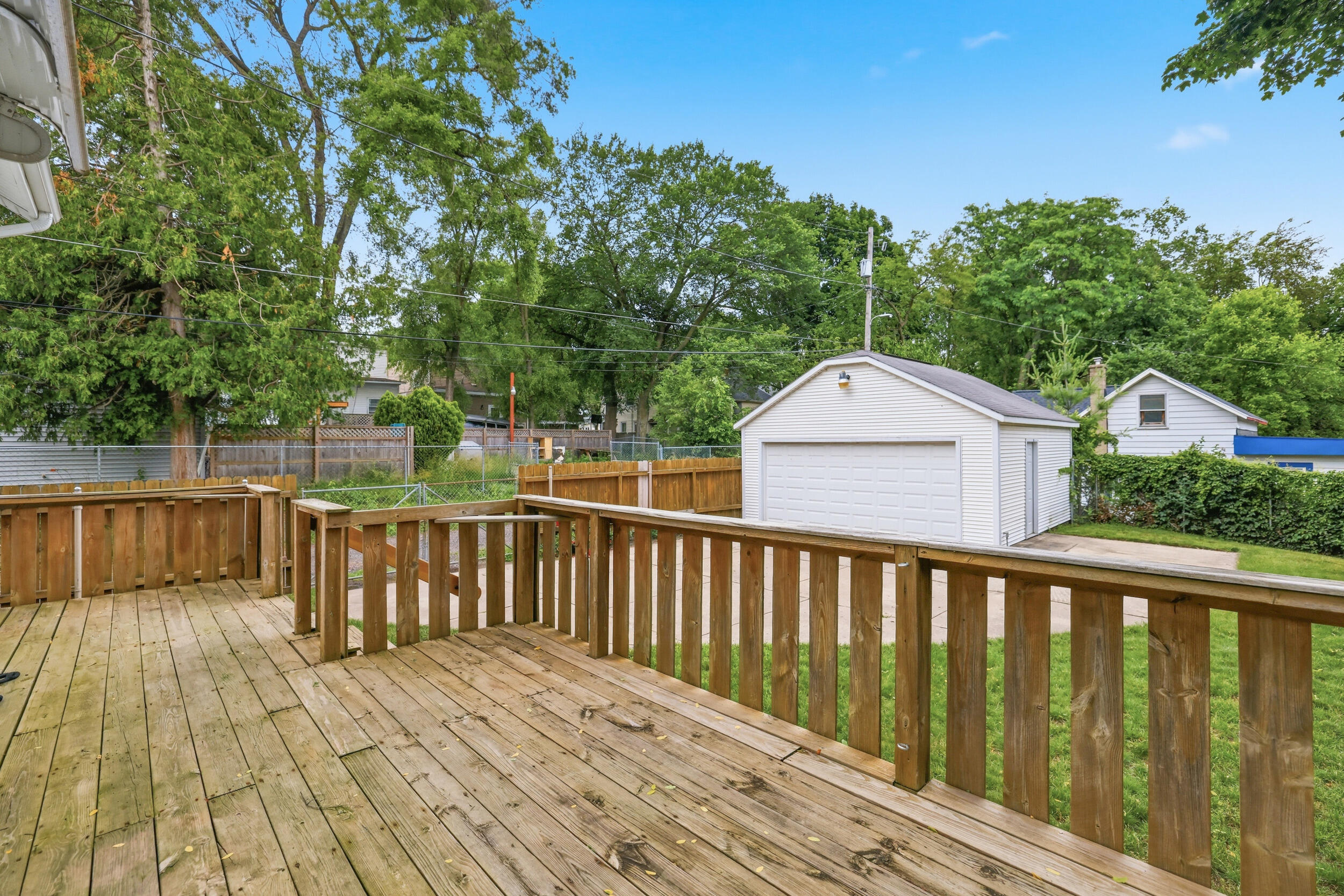 249 NE Fairbanks Street NE Grand Rapids MI 49503