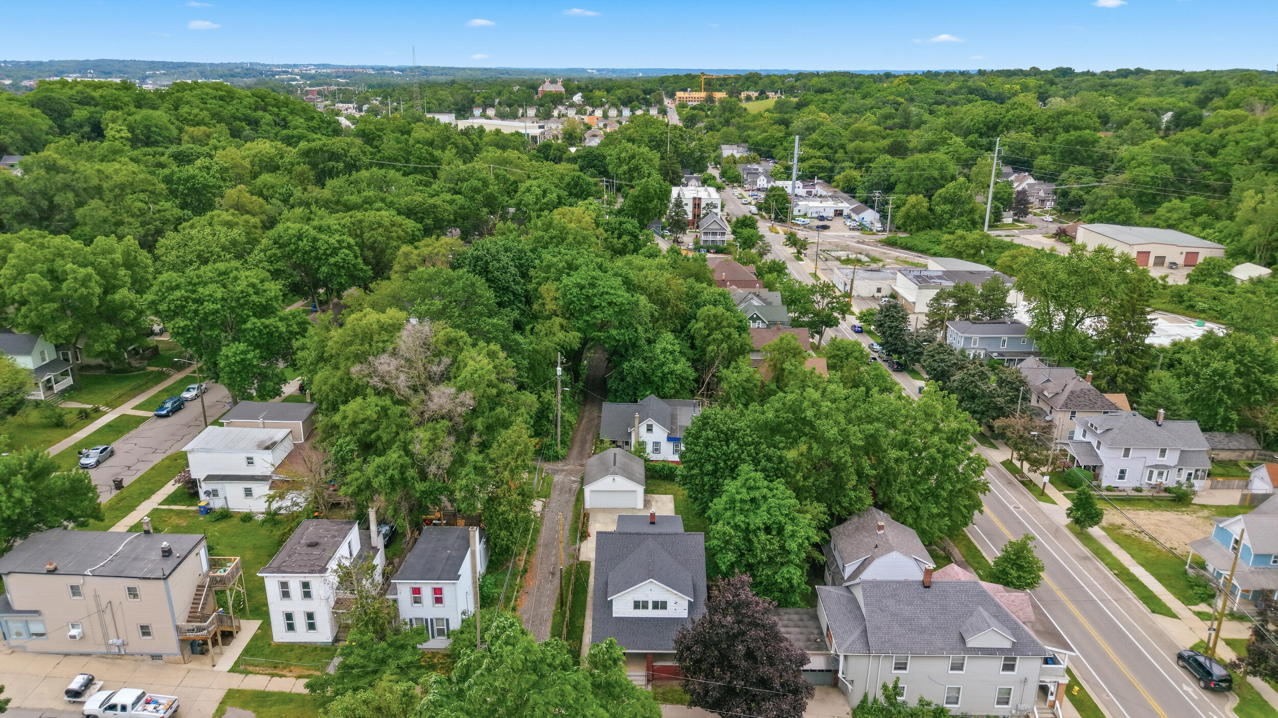 249 NE Fairbanks Street NE Grand Rapids MI 49503