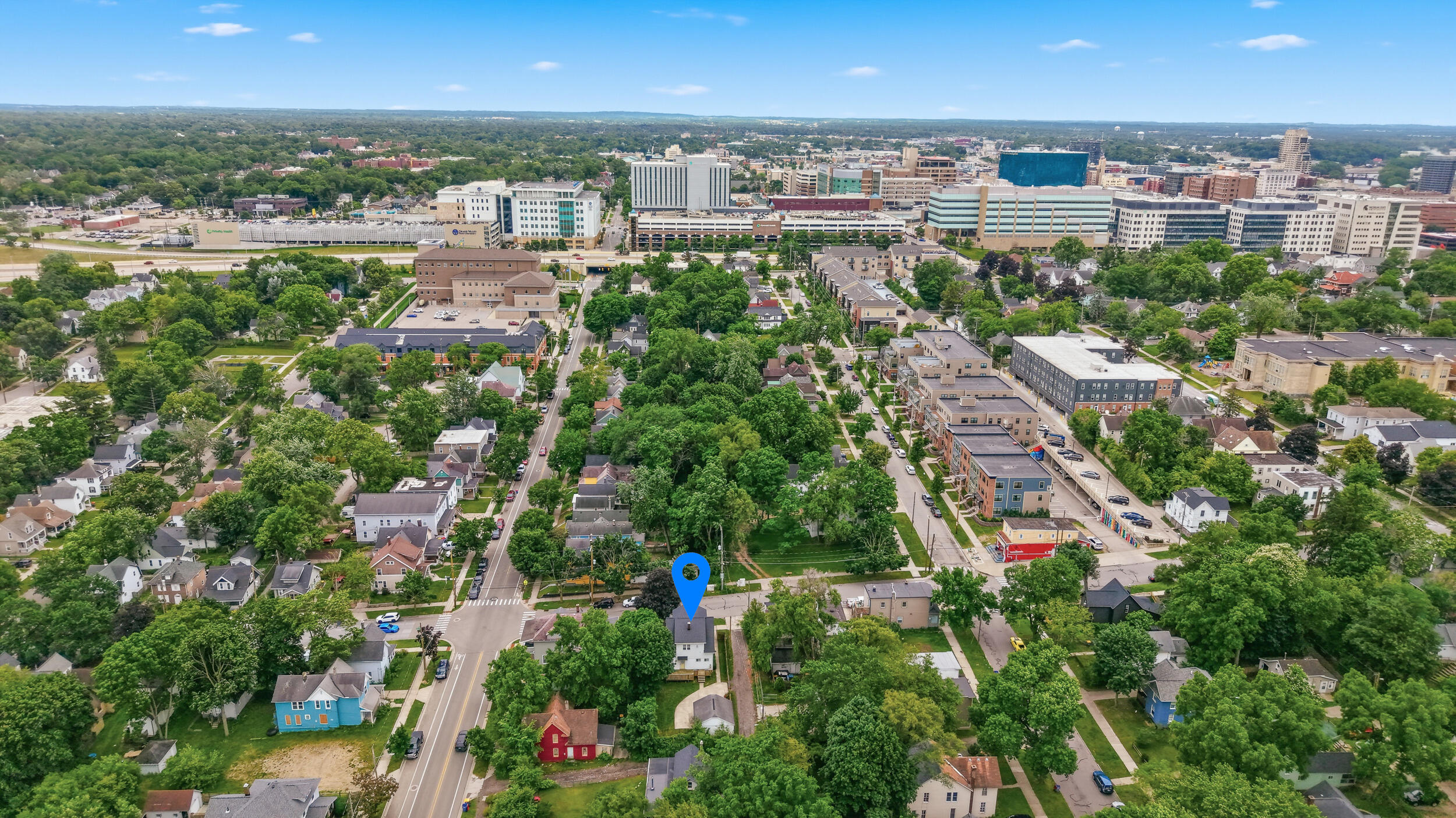 249 NE Fairbanks Street NE Grand Rapids MI 49503
