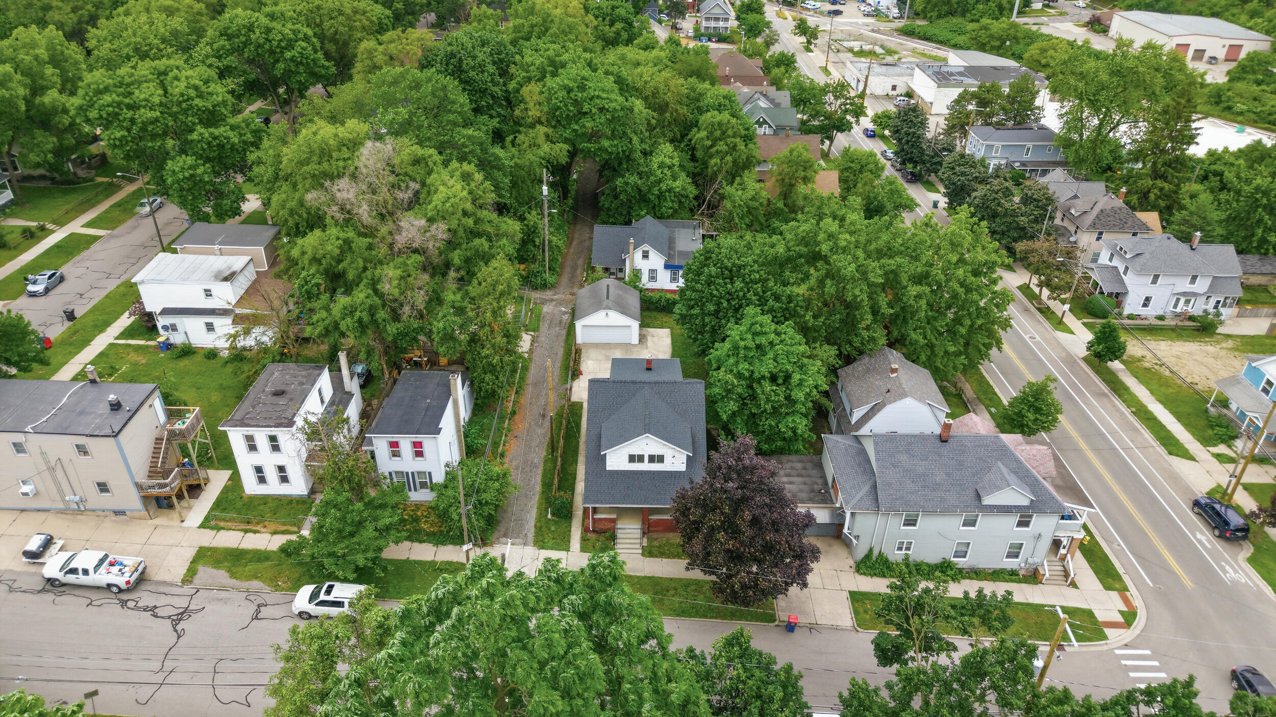 249 NE Fairbanks Street NE Grand Rapids MI 49503