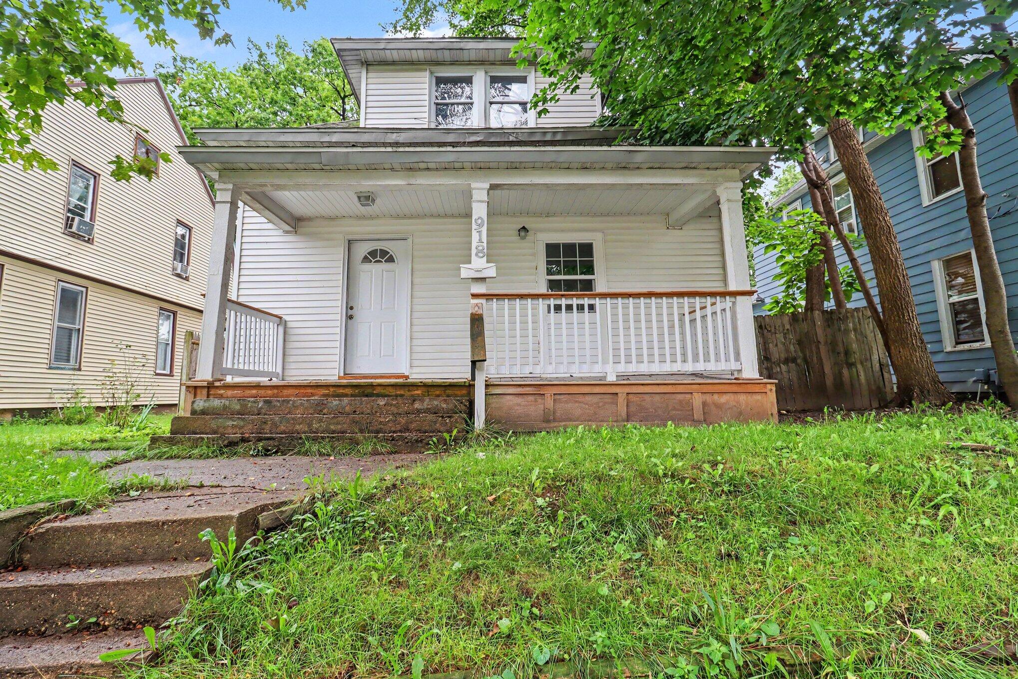918 Dorchester Avenue SW Grand Rapids MI 49503