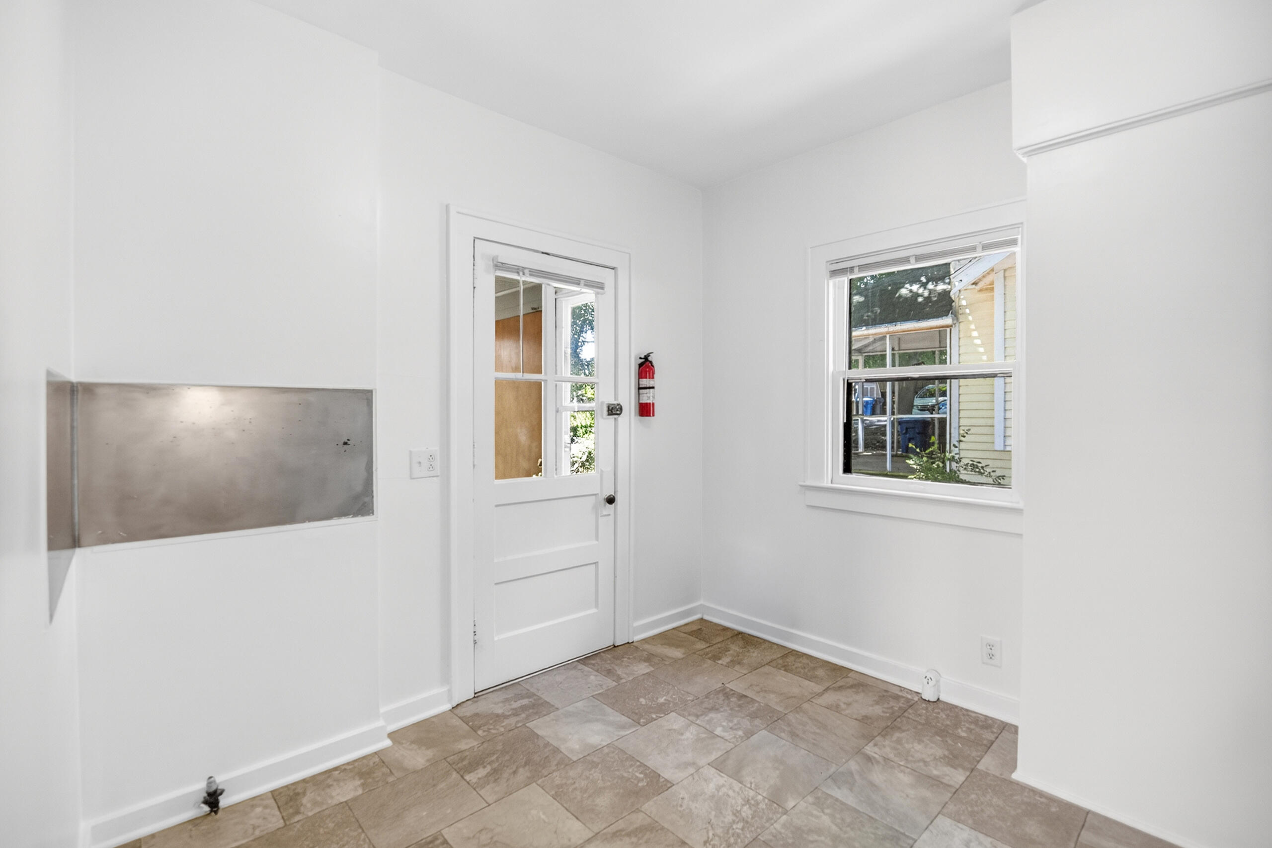 1927 Whites Road Kalamazoo MI 49008
