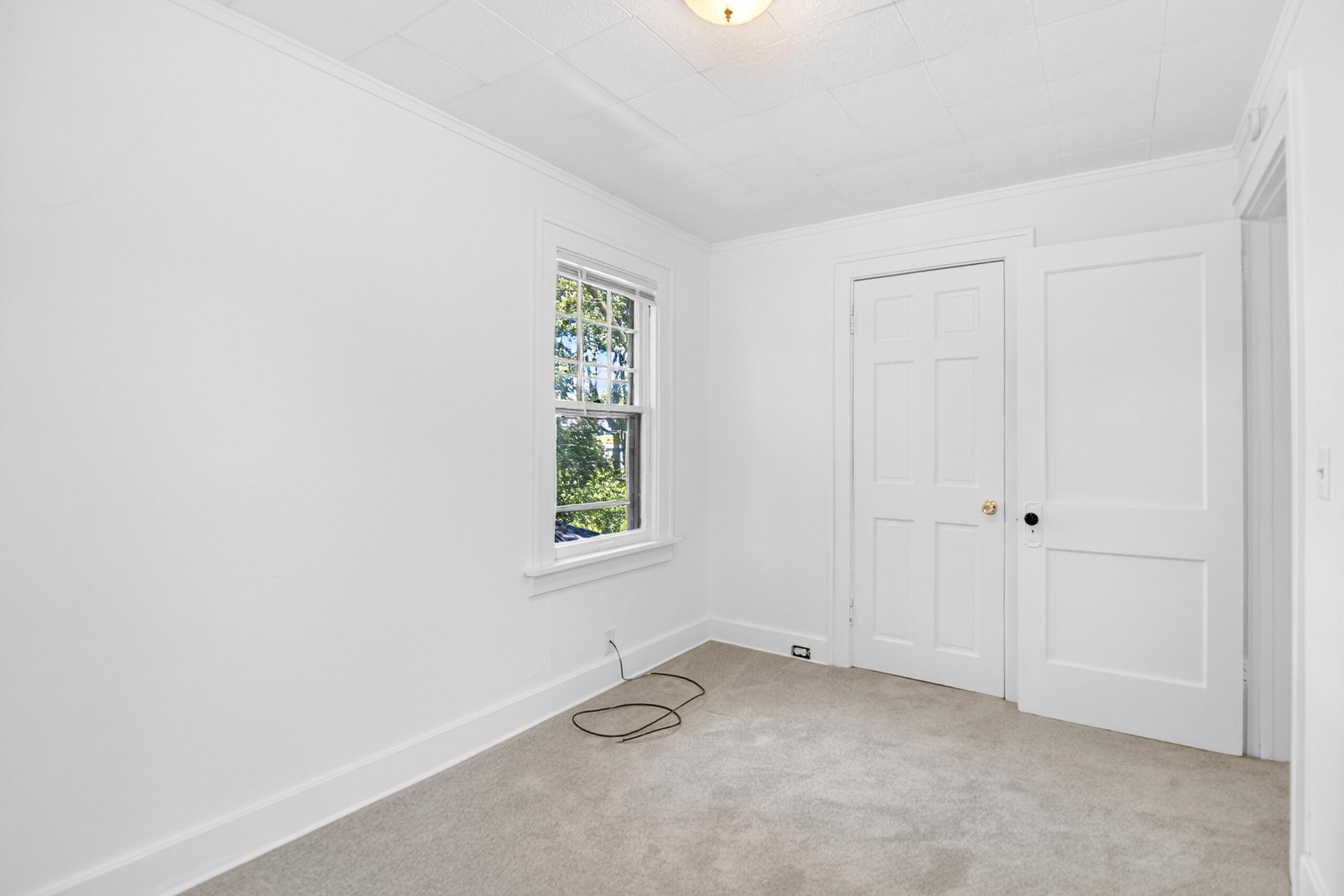 1927 Whites Road Kalamazoo MI 49008