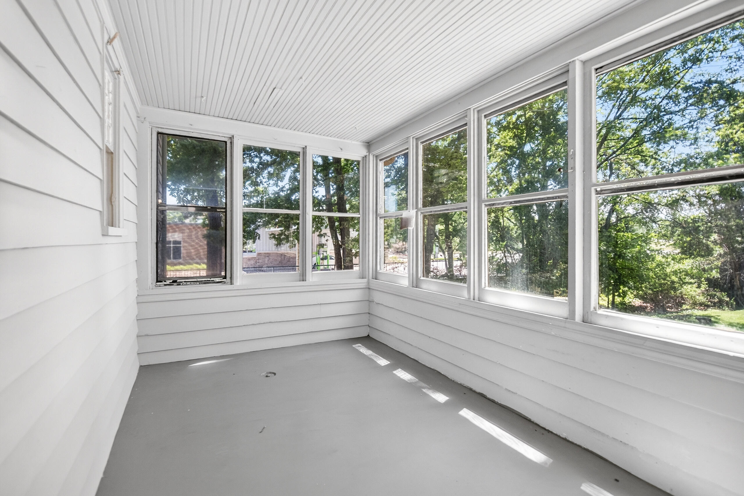 1927 Whites Road Kalamazoo MI 49008