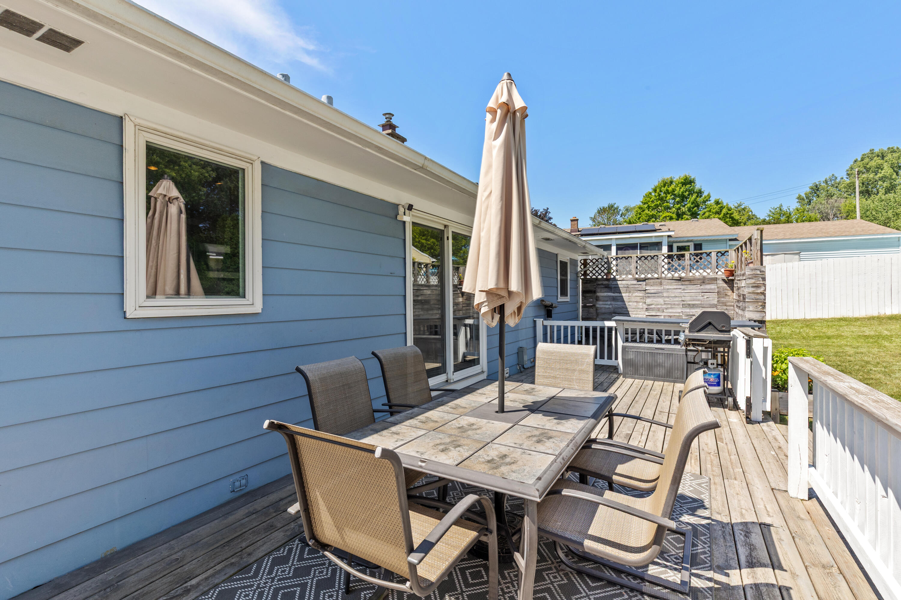 1001 Coventry Drive NW Grand Rapids MI 49544