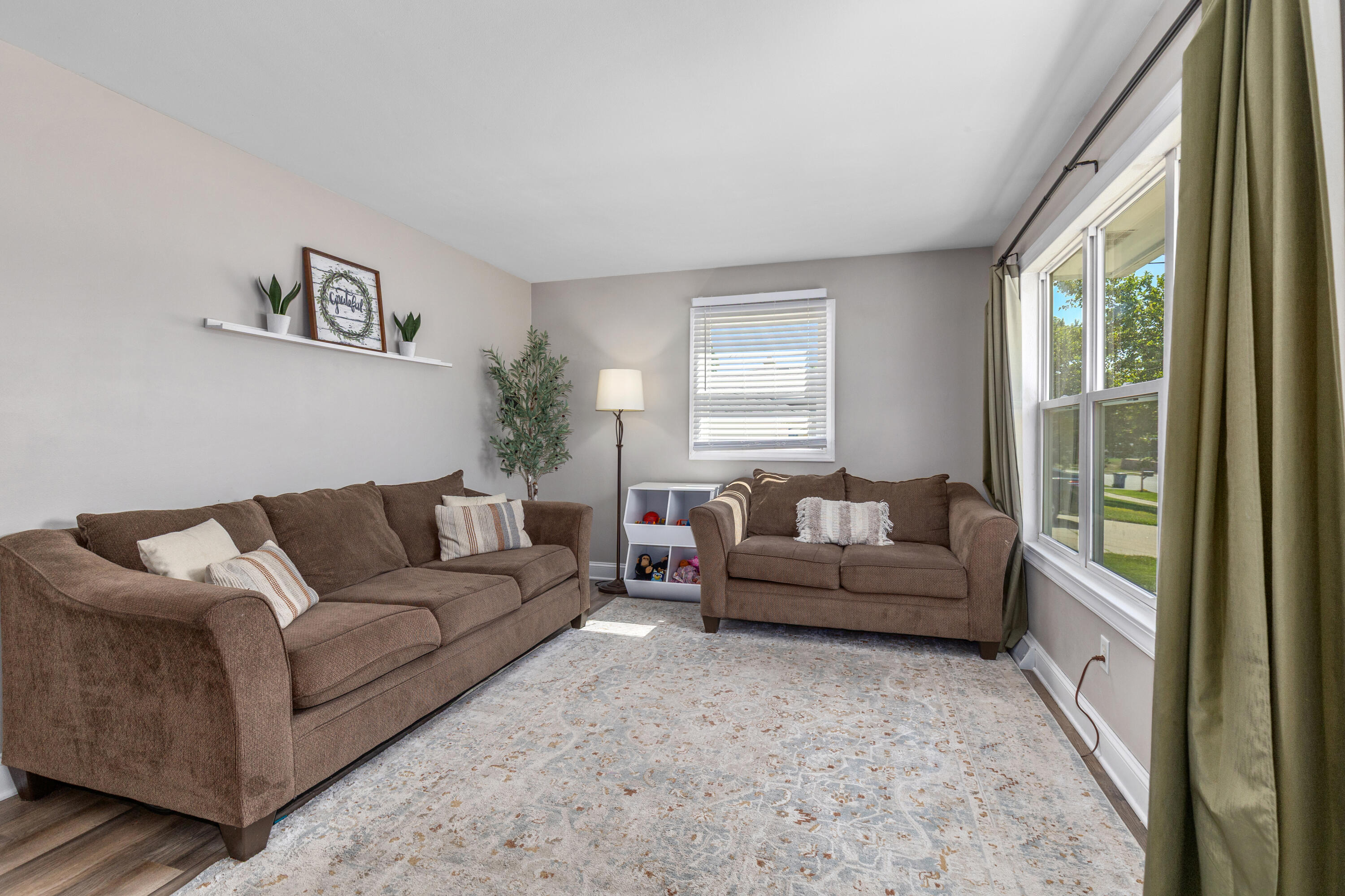 1001 Coventry Drive NW Grand Rapids MI 49544