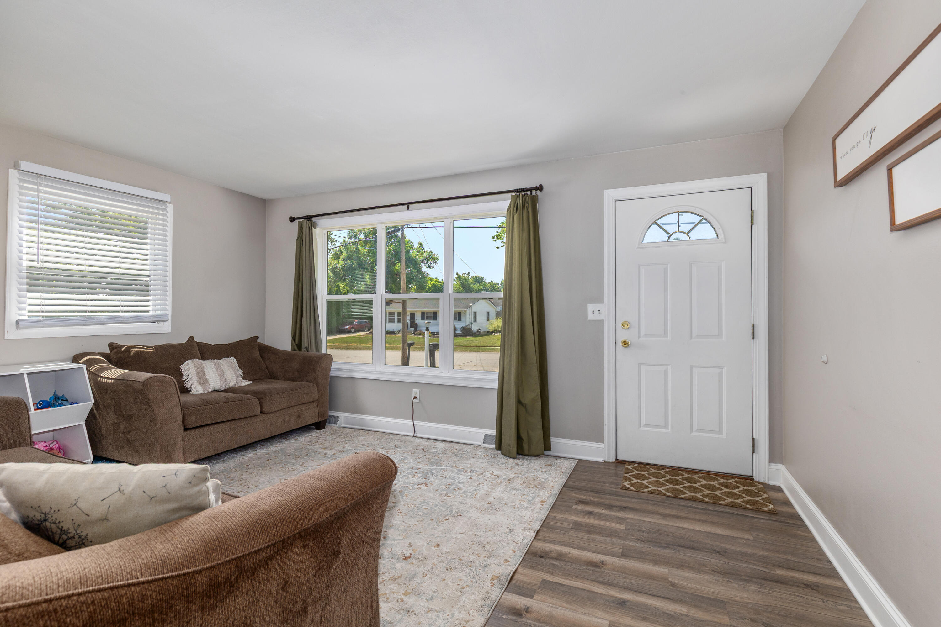 1001 Coventry Drive NW Grand Rapids MI 49544