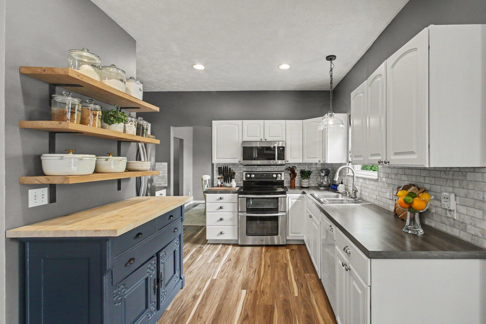 10765 Thornberry Way Zeeland MI 49464