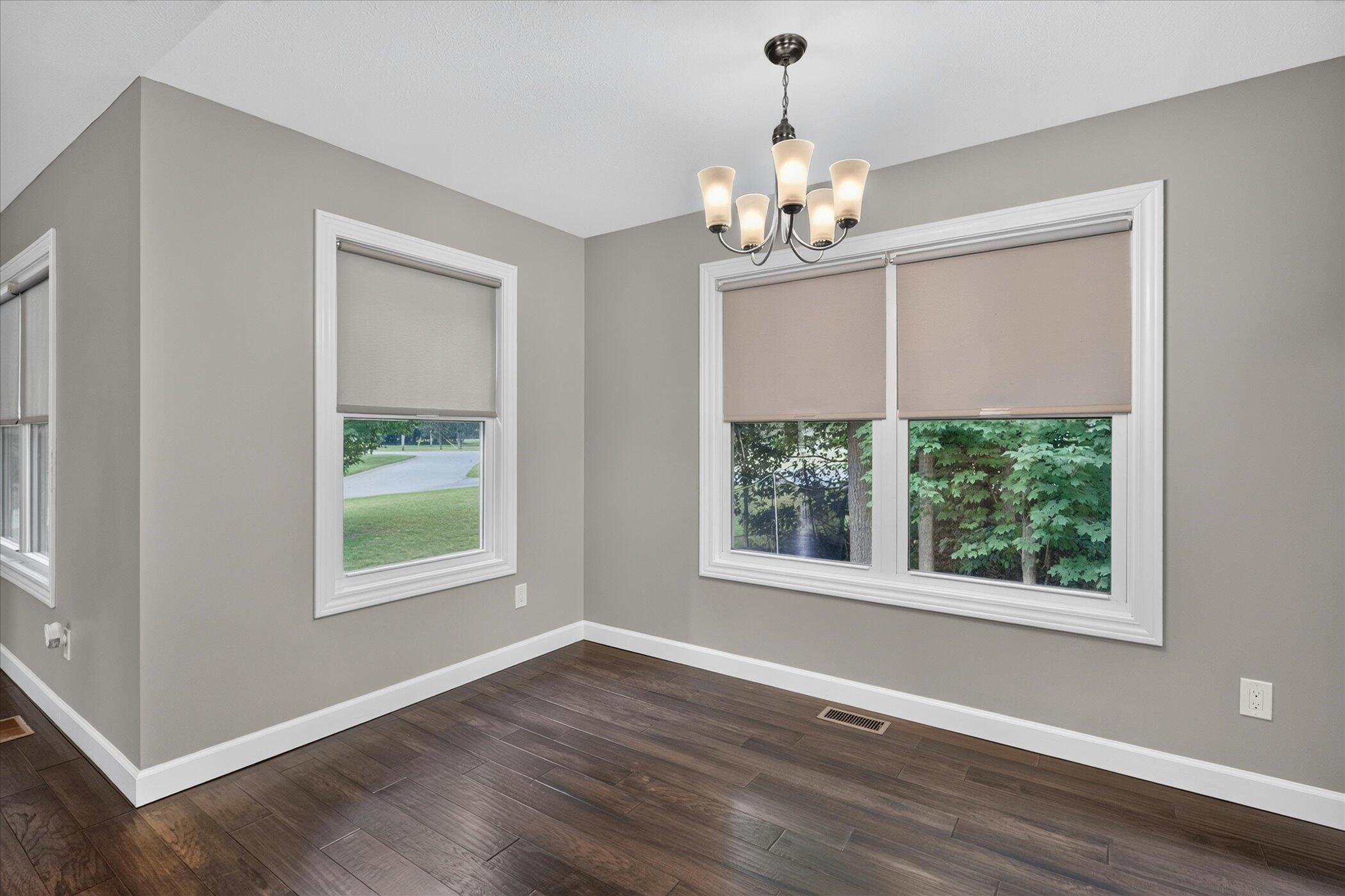 69914 Roy Drive Edwardsburg MI 49112