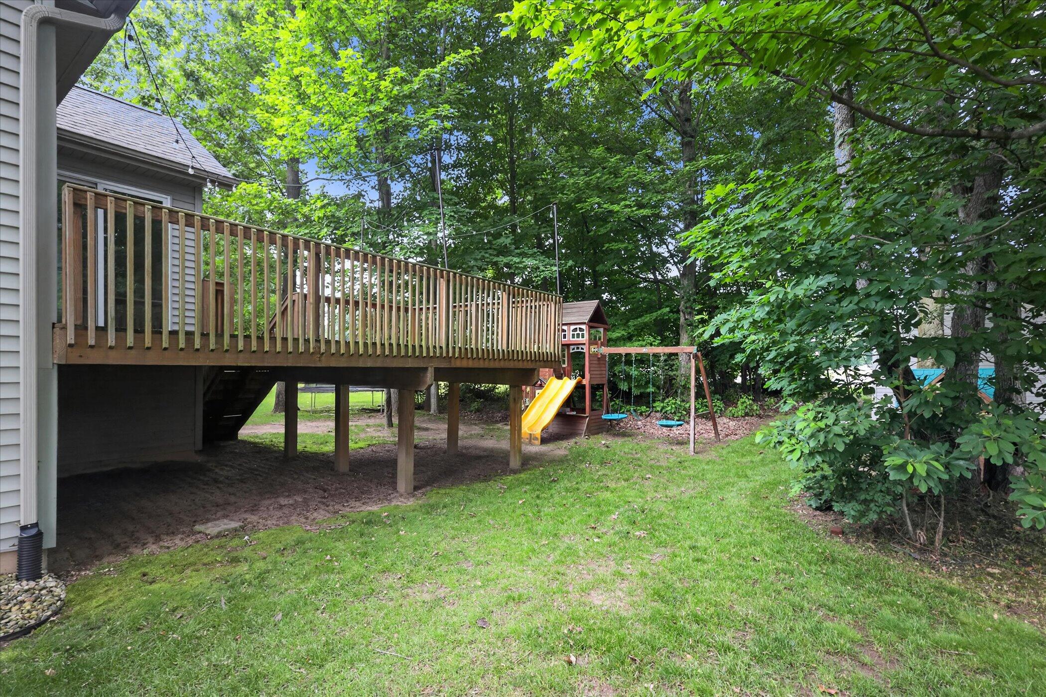 69914 Roy Drive Edwardsburg MI 49112