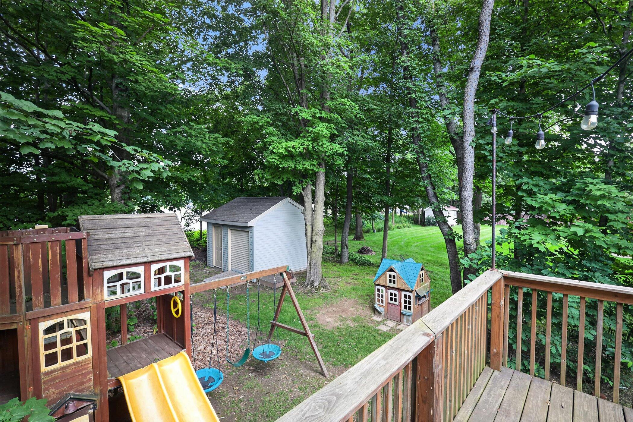 69914 Roy Drive Edwardsburg MI 49112