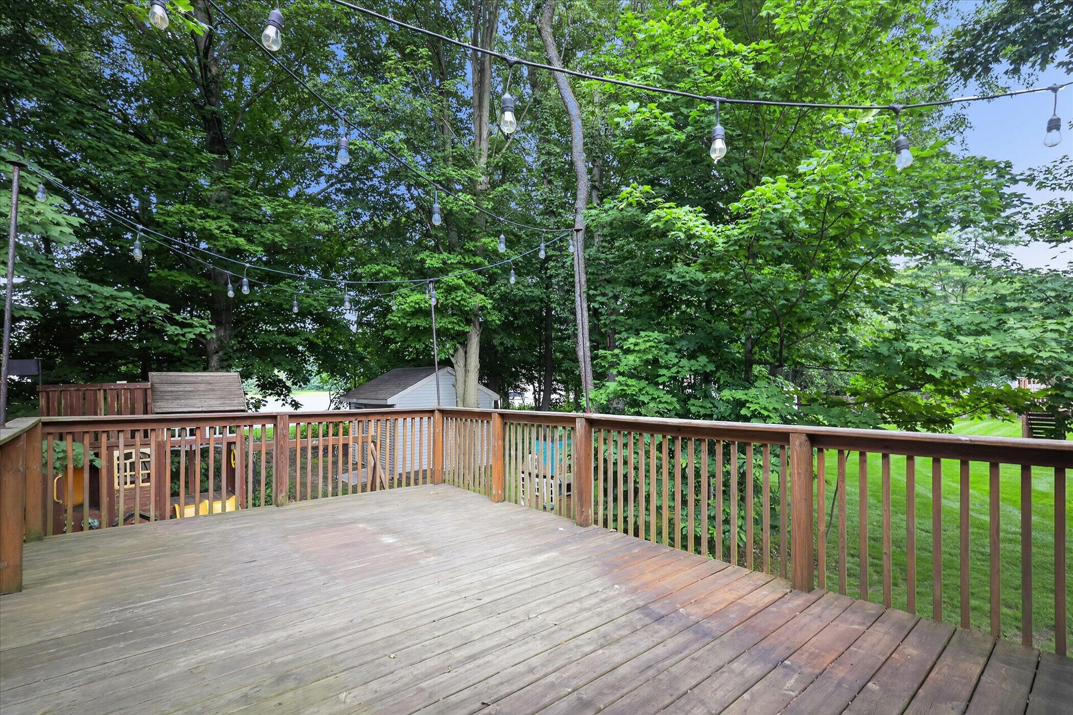 69914 Roy Drive Edwardsburg MI 49112