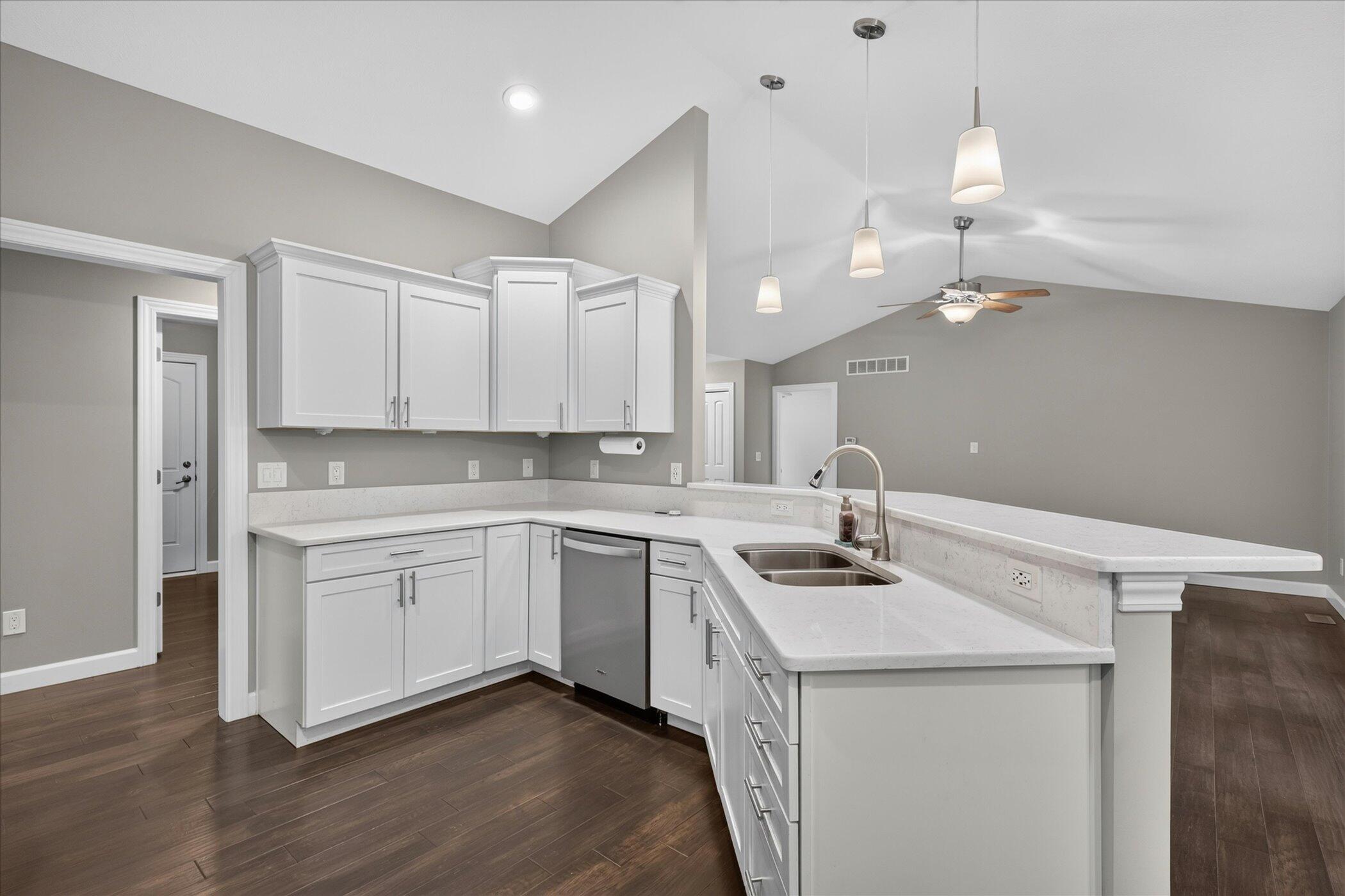 69914 Roy Drive Edwardsburg MI 49112