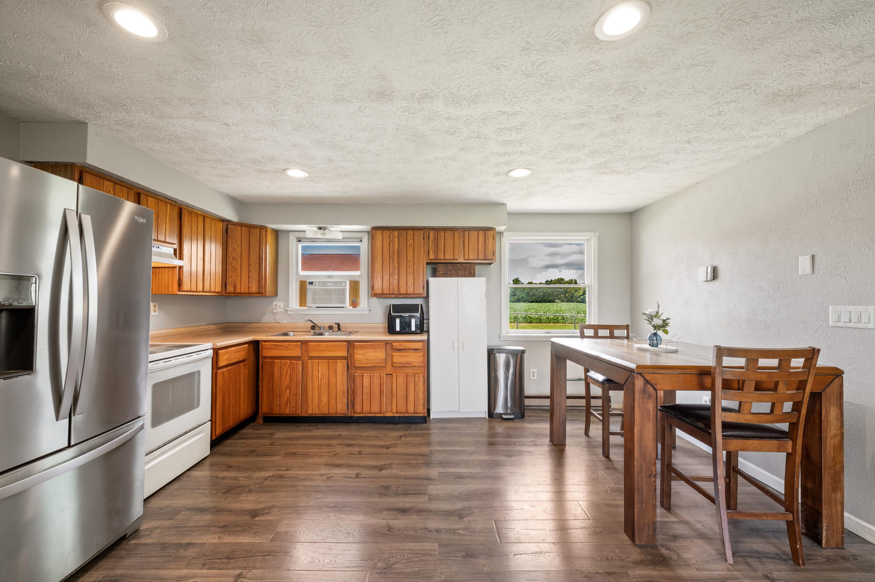 28644 Elm Street Dowagiac MI 49047